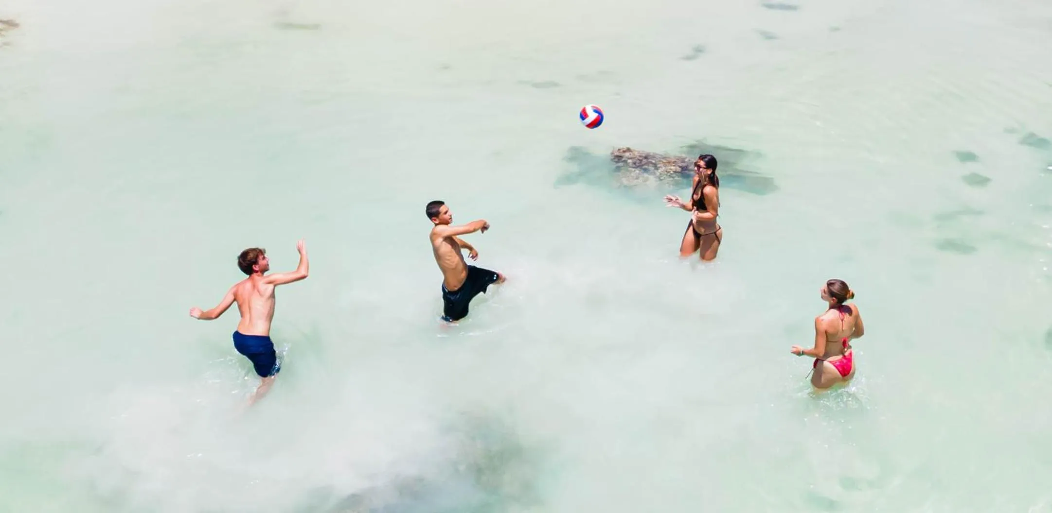 People in Mayan Monkey Isla Mujeres - Social Hotel