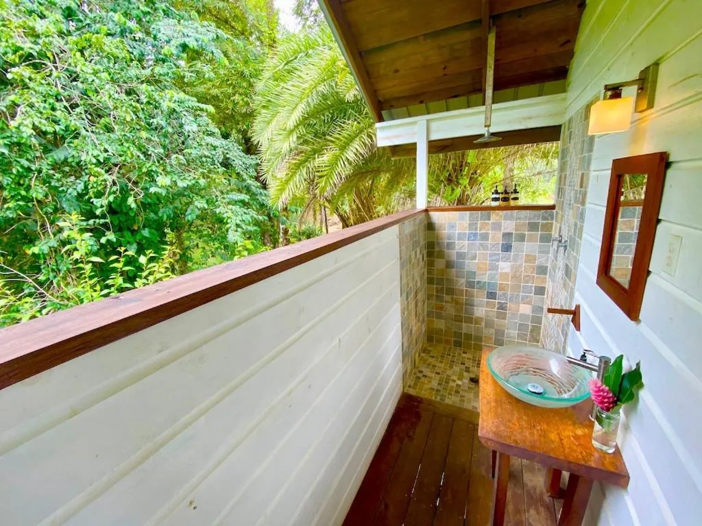 Shower in Bird Island Bungalows