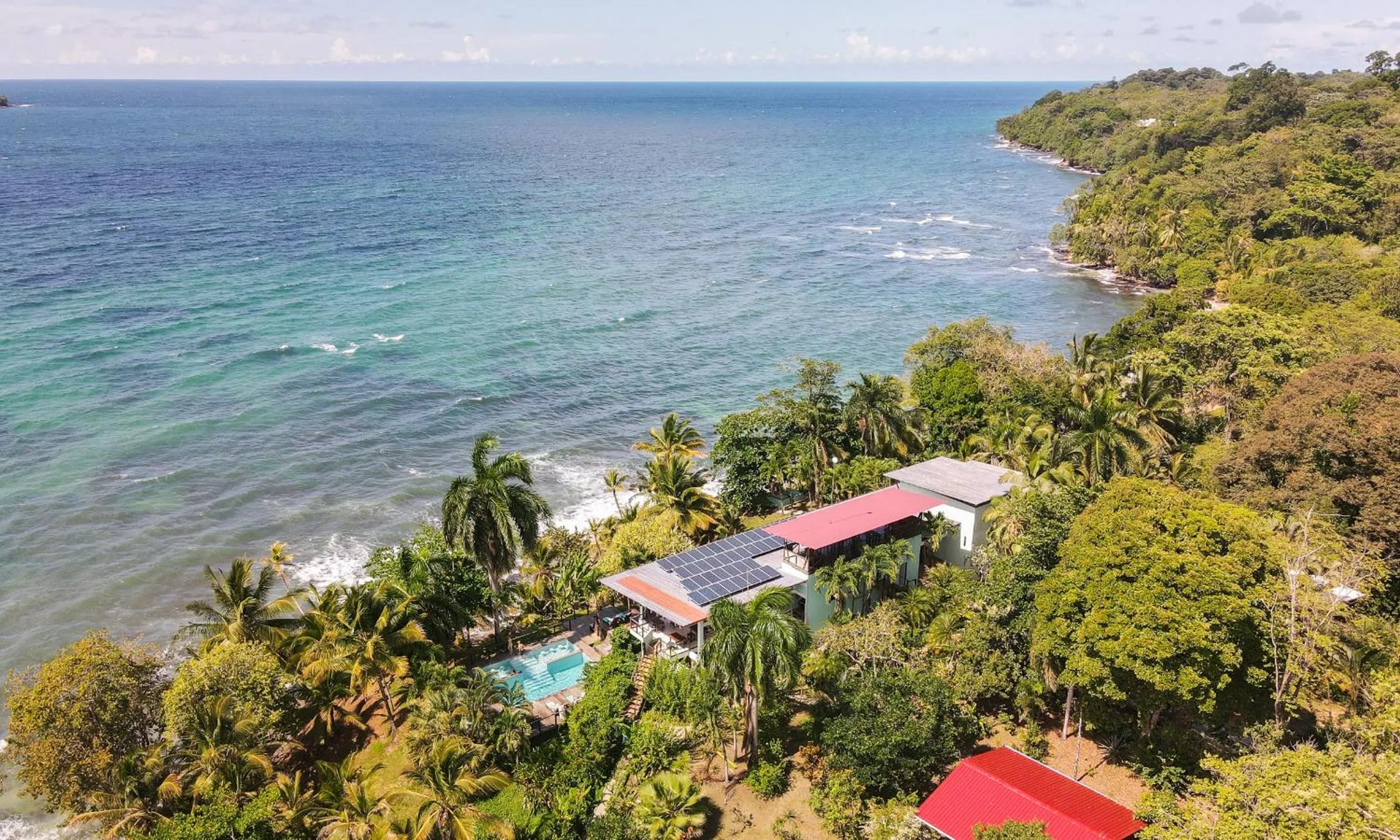 Natural landscape in Bird Island Bungalows