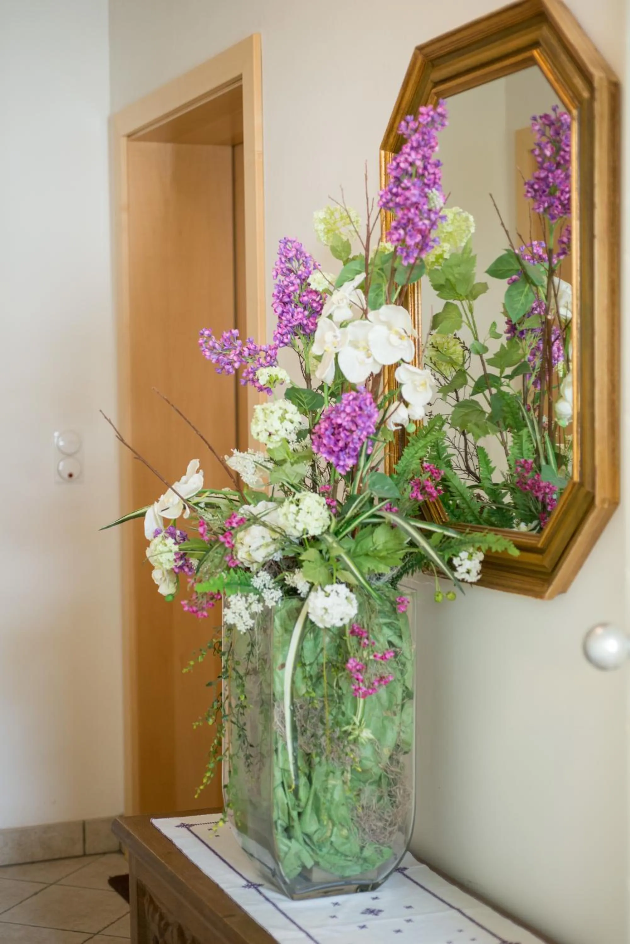 Decorative detail in Apartments Villa Majense