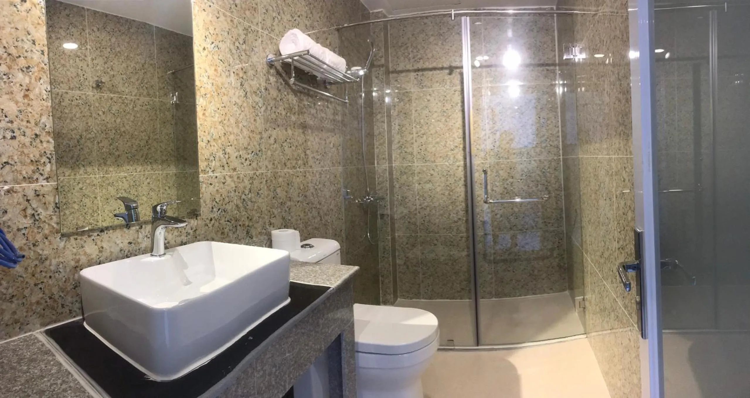 Shower in Hawaii Resort Phu Quoc