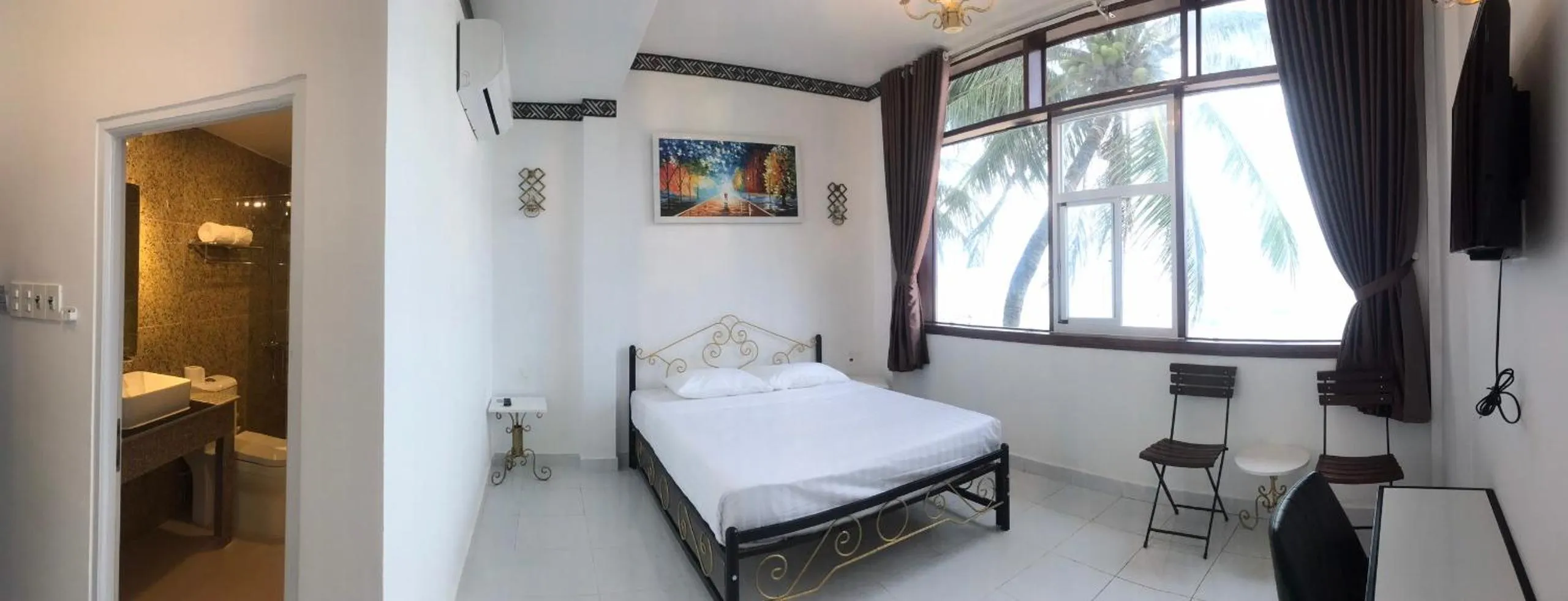 Photo of the whole room, Bed in Hawaii Resort Phu Quoc