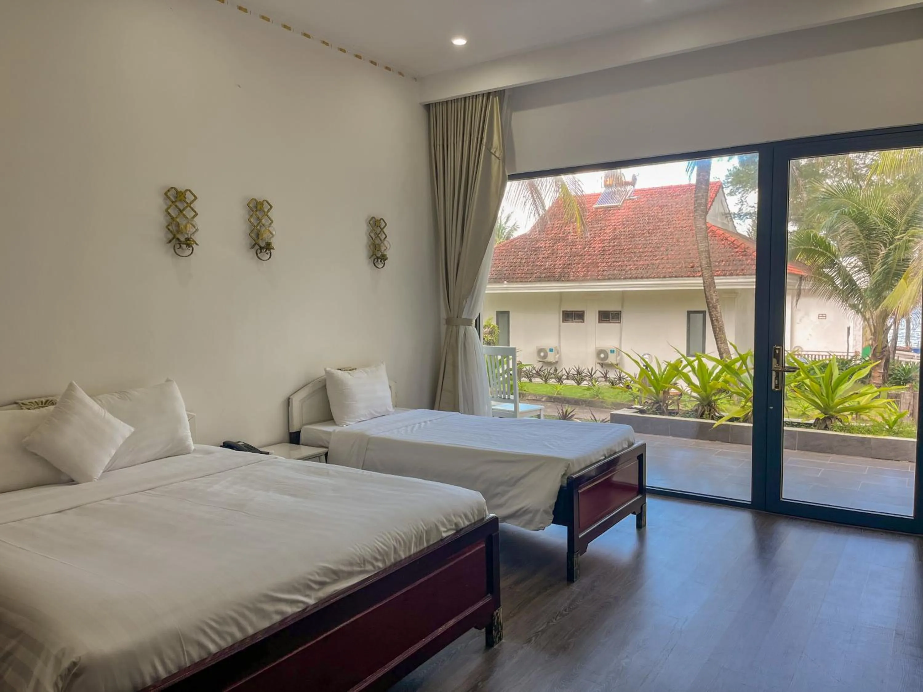 Bed in Hawaii Resort Phu Quoc