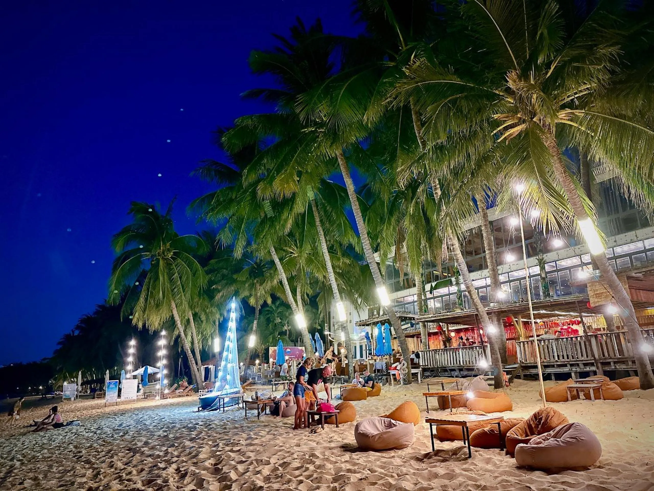 Night in Hawaii Resort Phu Quoc
