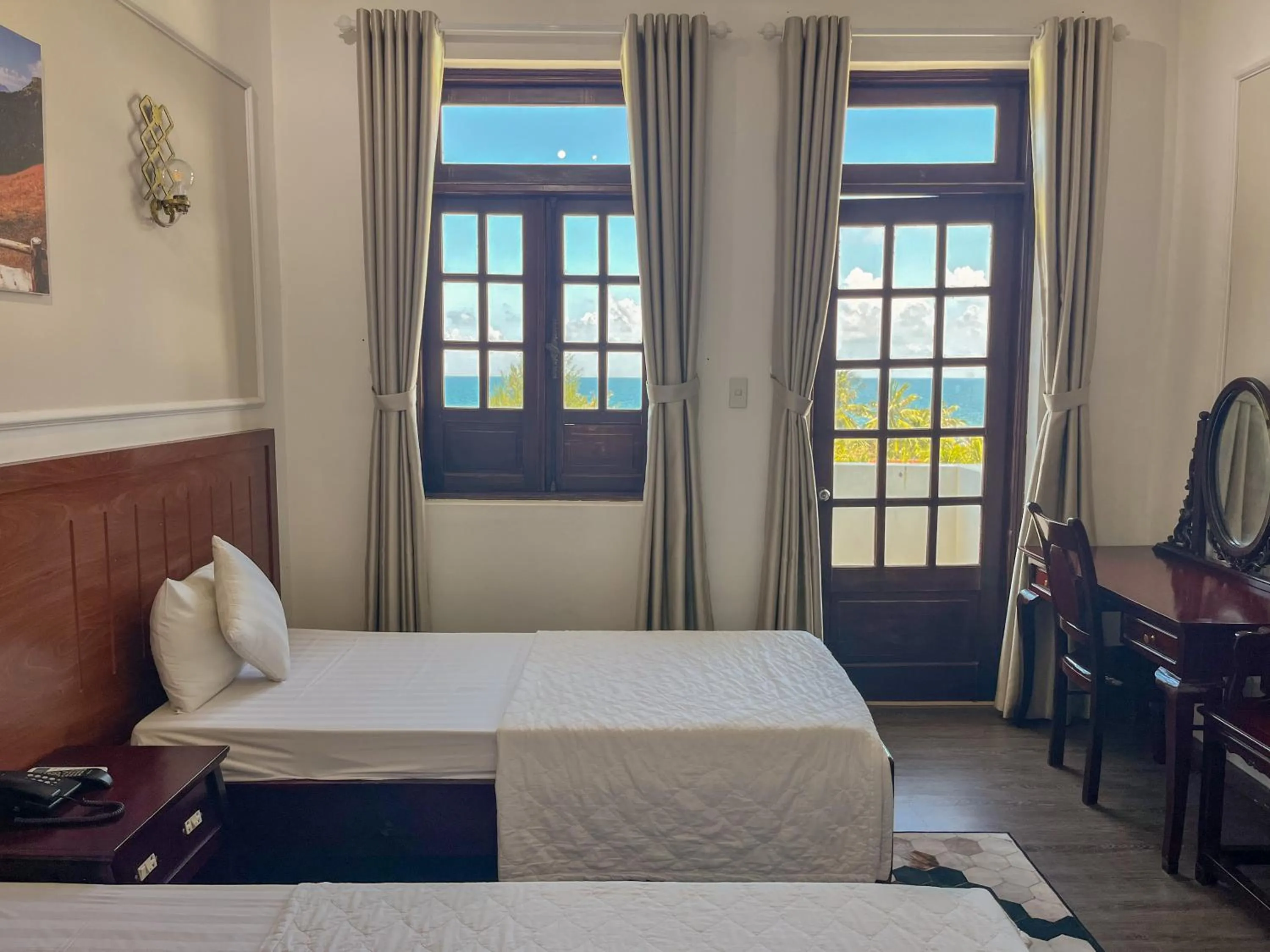 Sea view, Bed in Hawaii Resort Phu Quoc