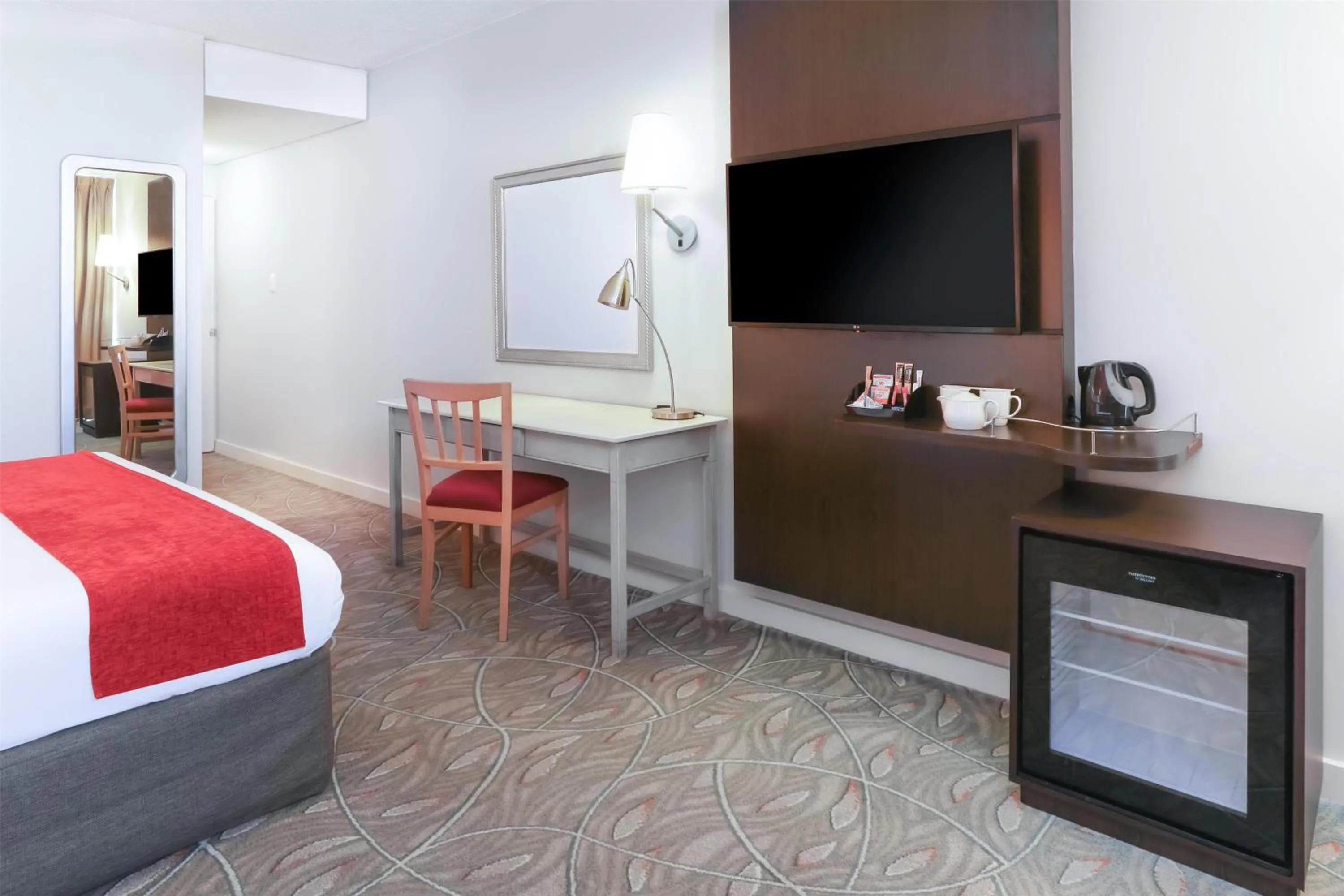 Bedroom, Bed in Garden Court Nelson Mandela Boulevard