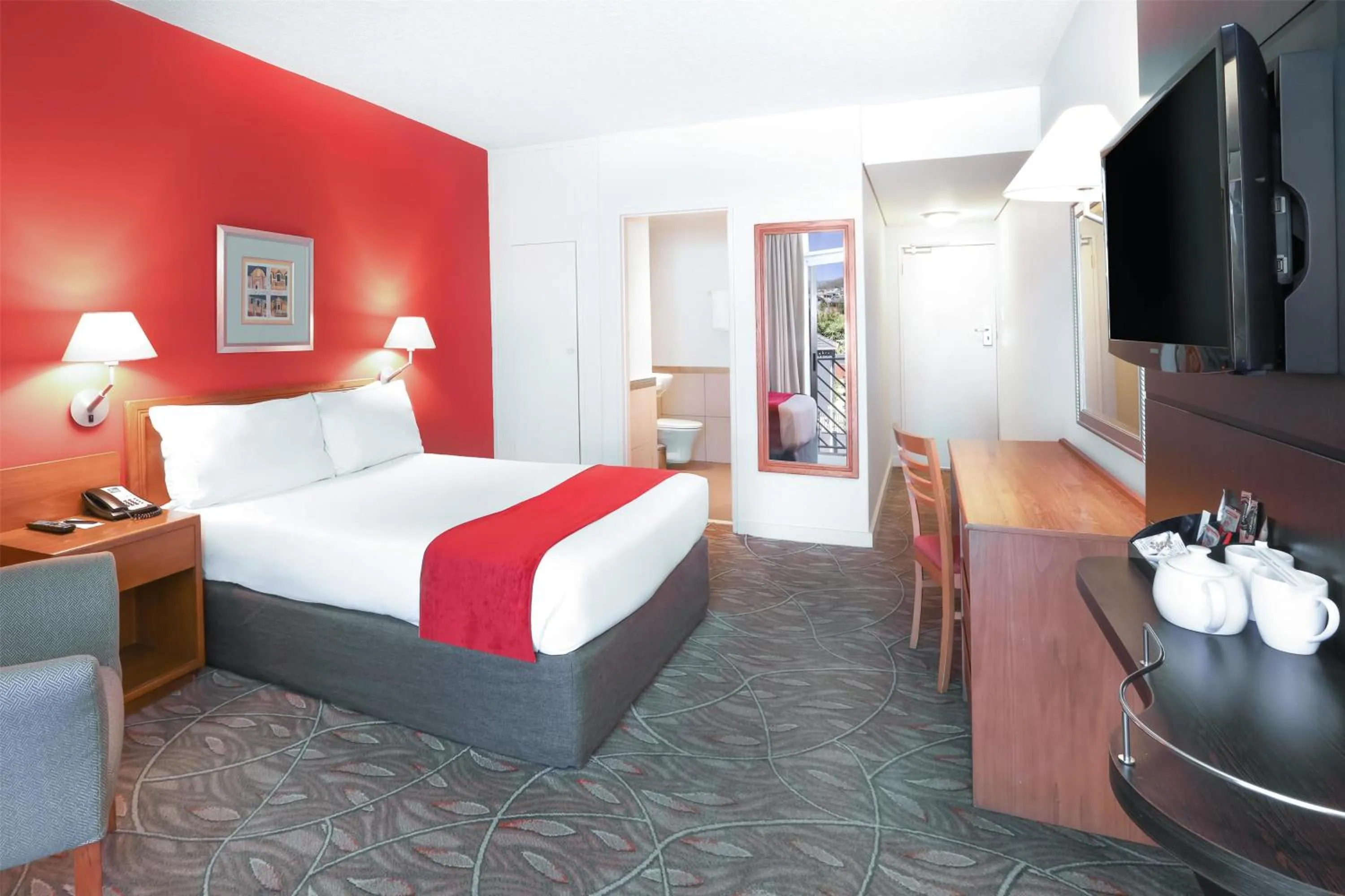 Bedroom, Bed in Garden Court Nelson Mandela Boulevard