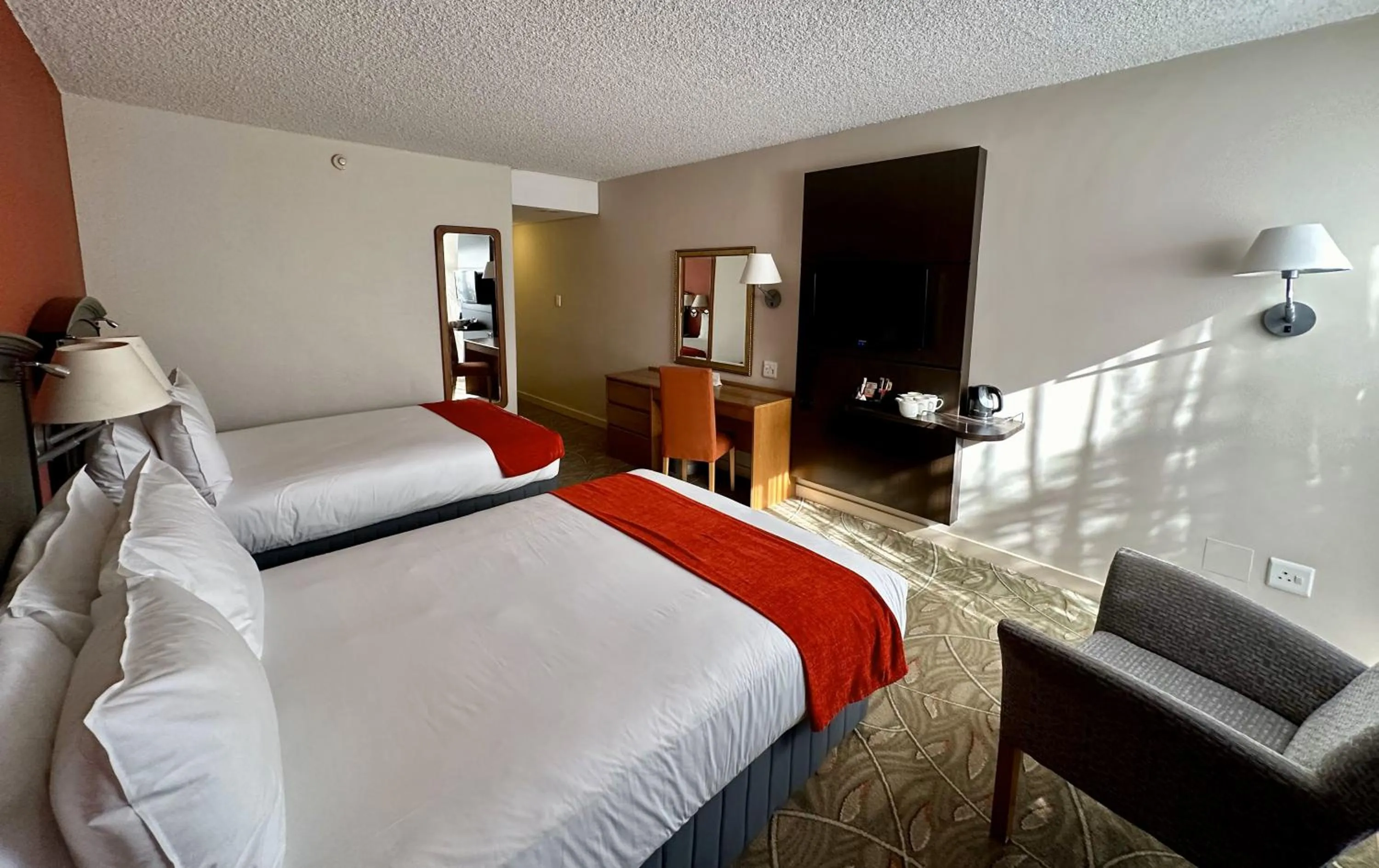 Bedroom, Bed in Garden Court Nelson Mandela Boulevard