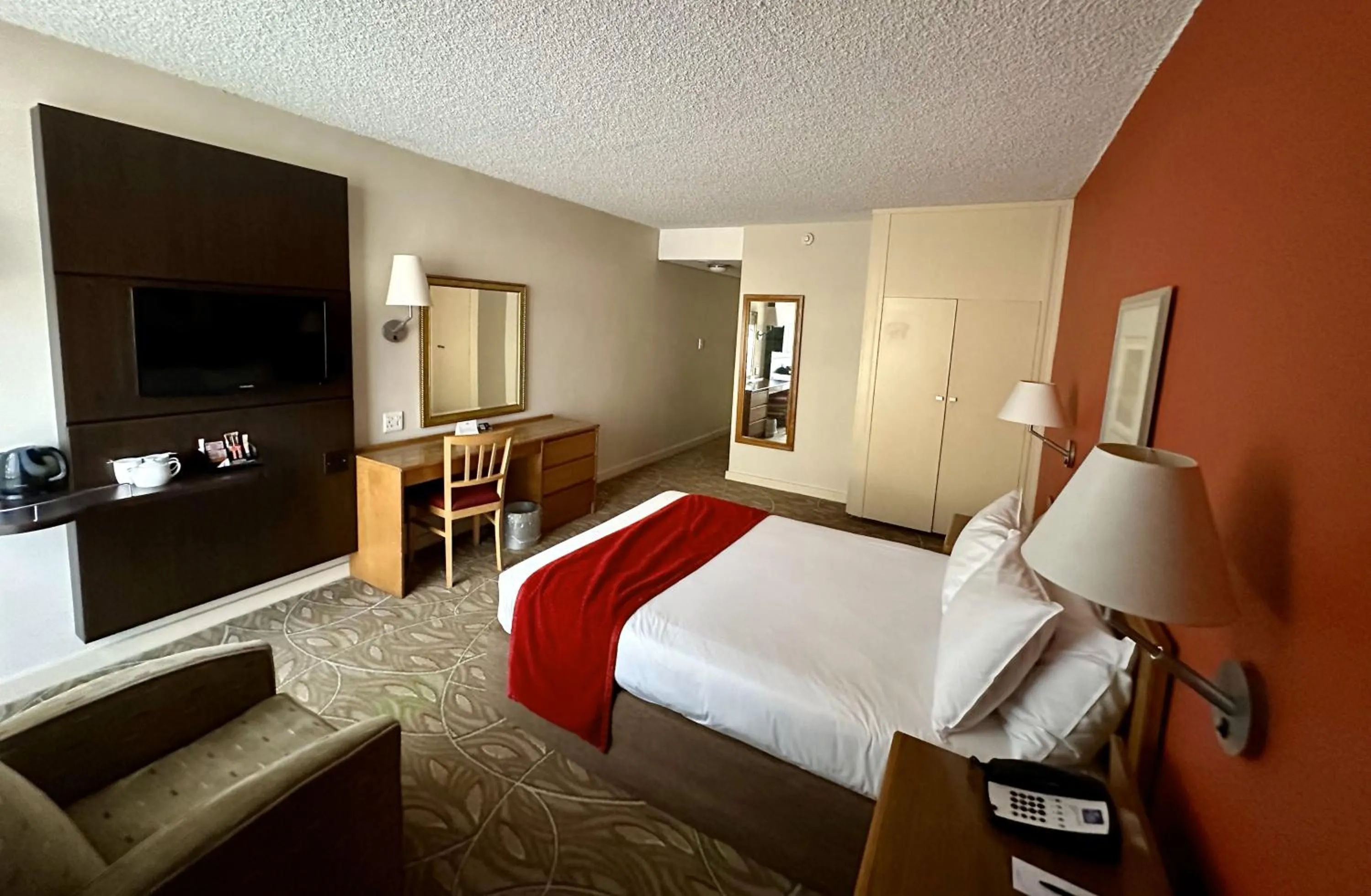 Bedroom, Bed in Garden Court Nelson Mandela Boulevard