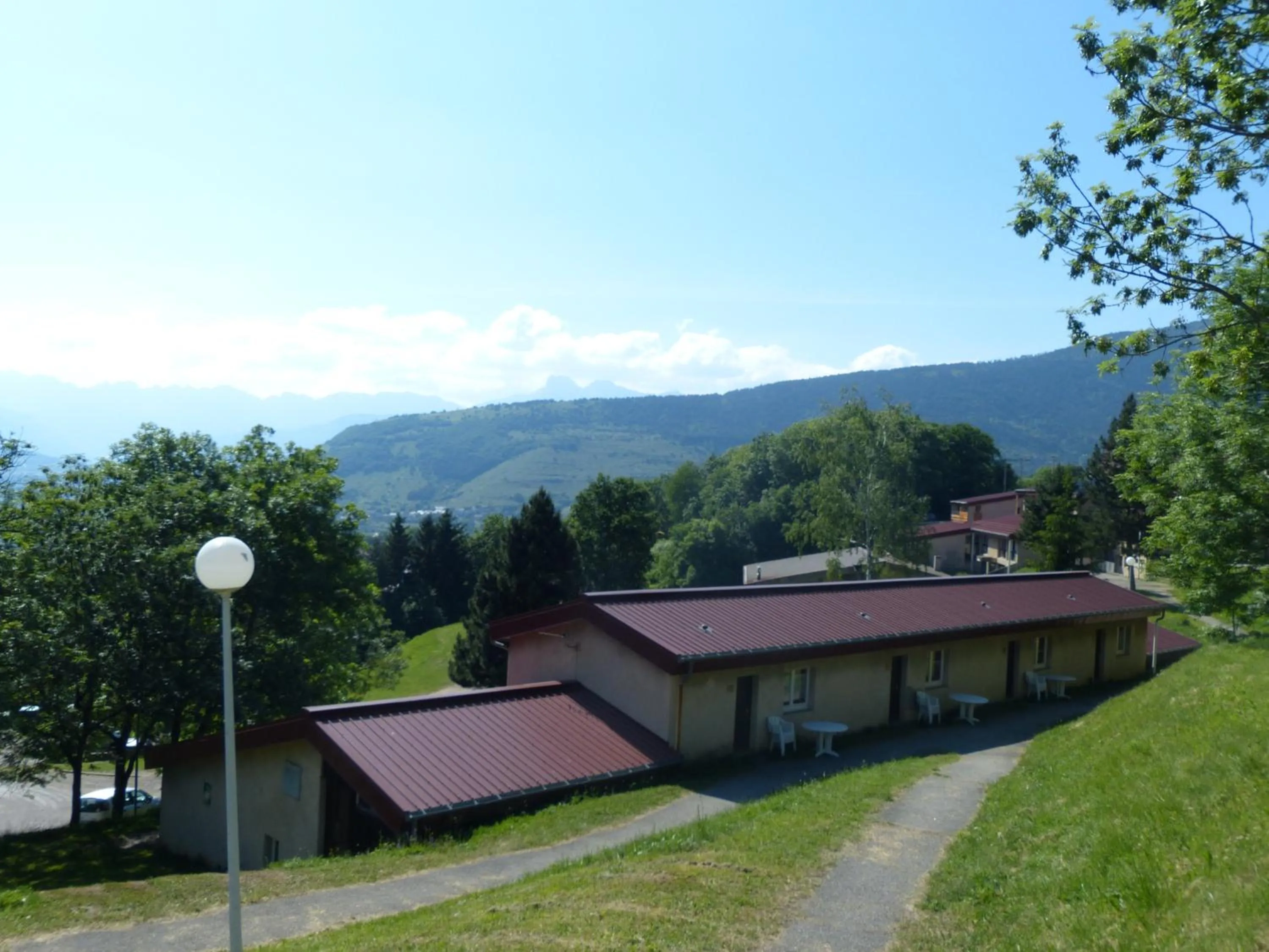 Property building in Les Aveilles