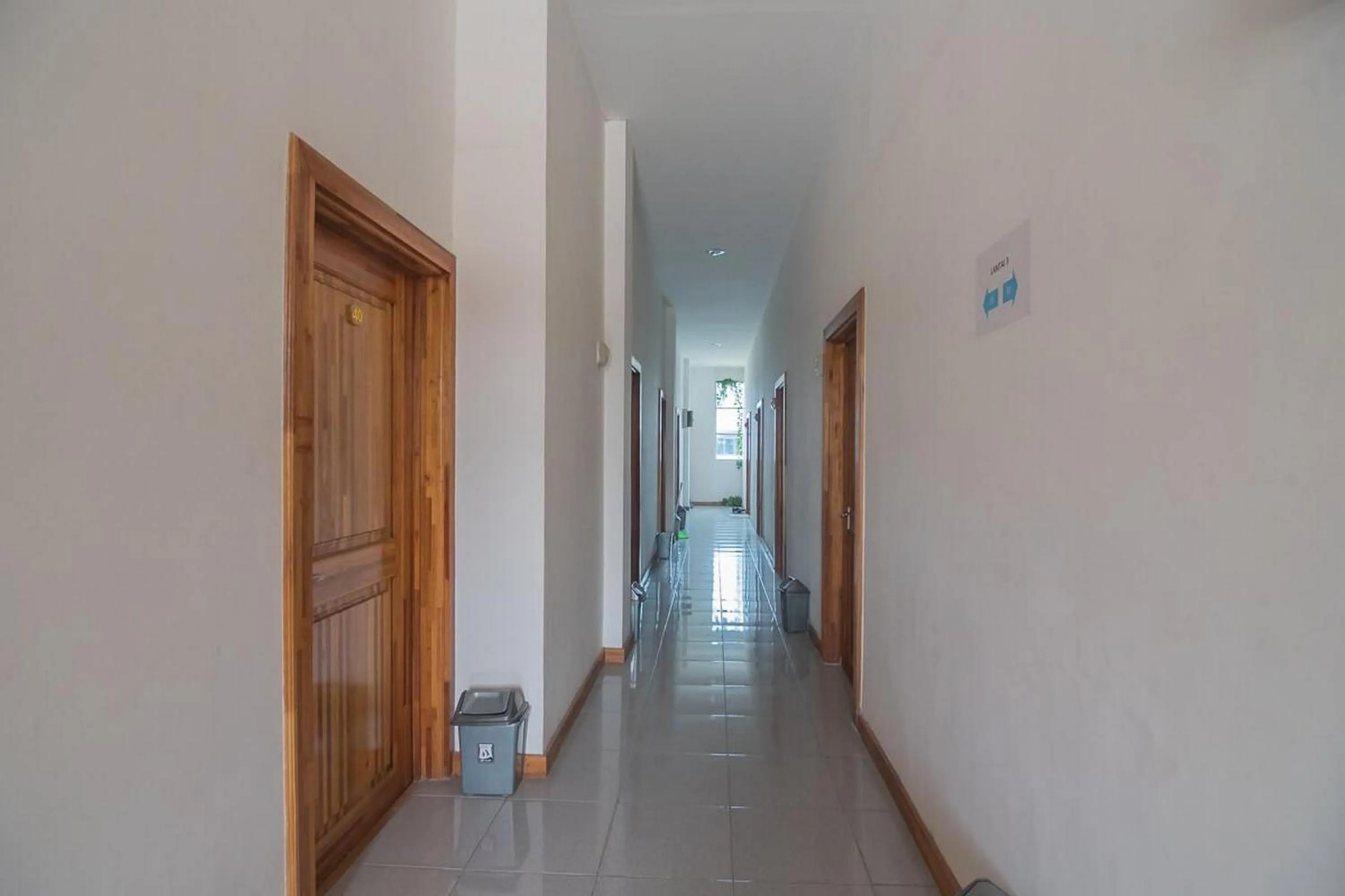 Property building in RedDoorz near Gajah Mada Pontianak