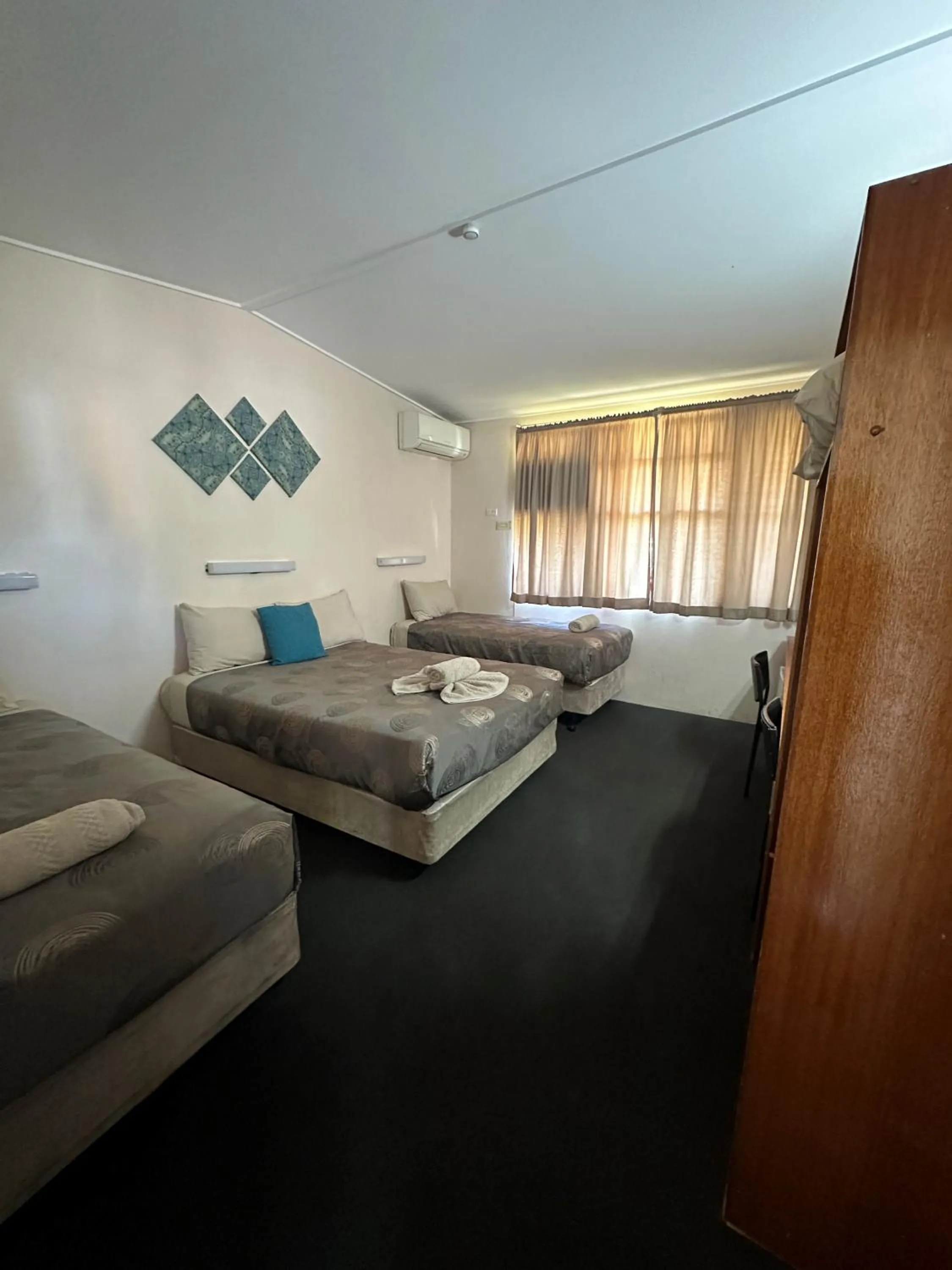 Bedroom, Bed in Copper City Motel