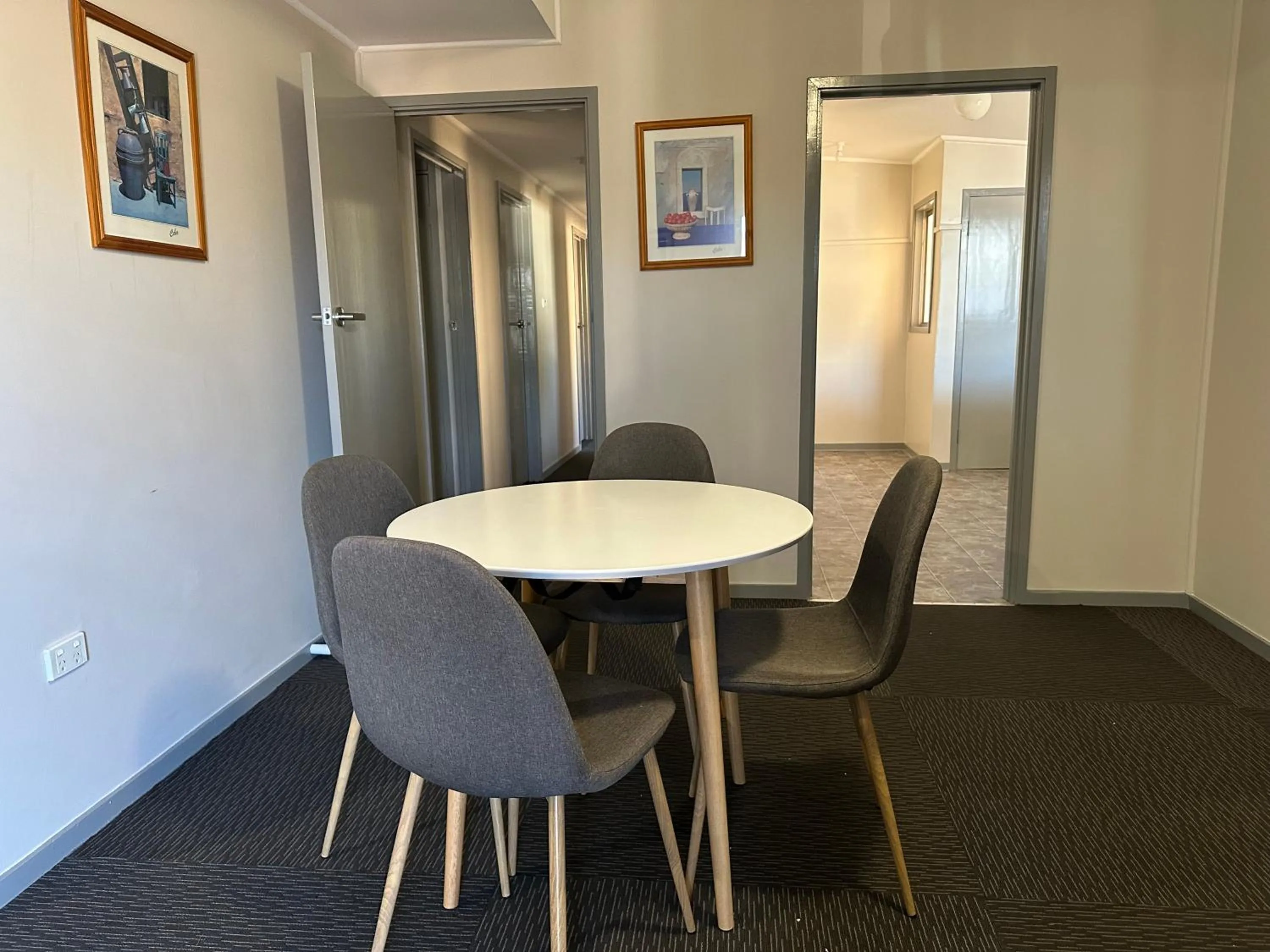 Dining area in Copper City Motel