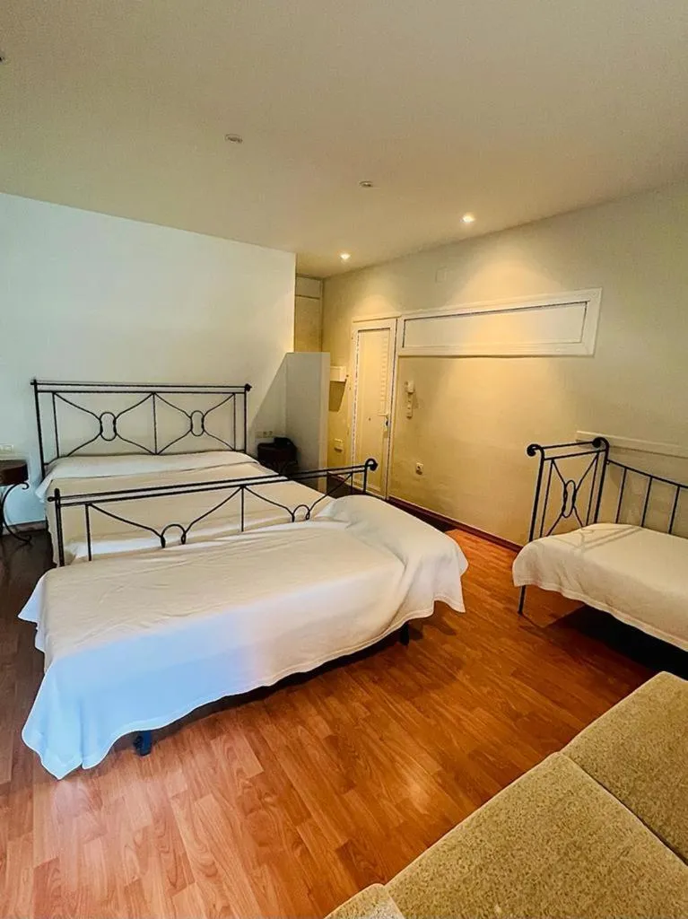 Other, Bed in Hotel & Restaurant Figueres Parc