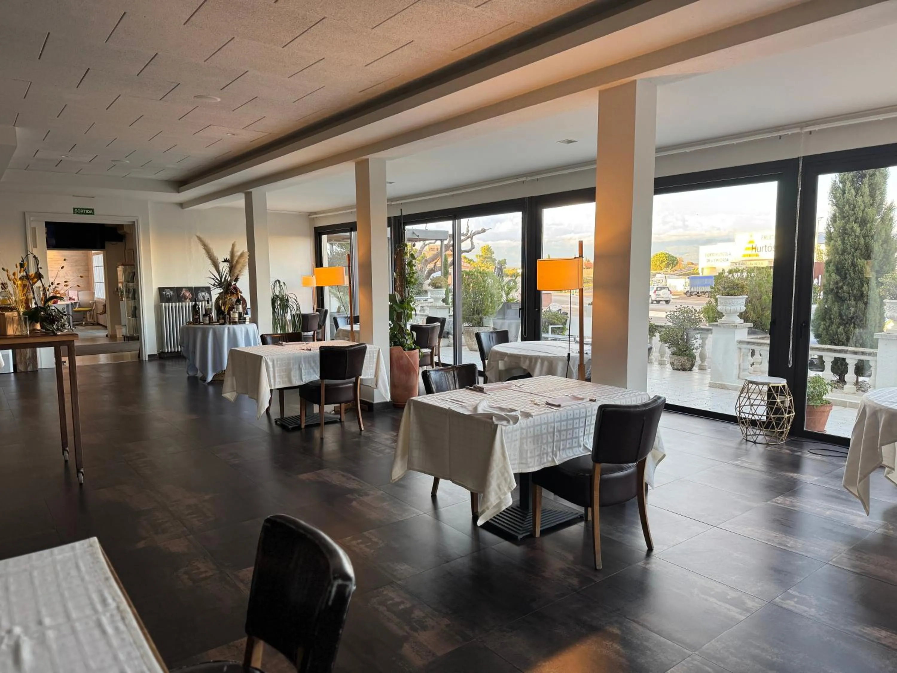 Restaurant/places to eat in Hotel & Restaurant Figueres Parc