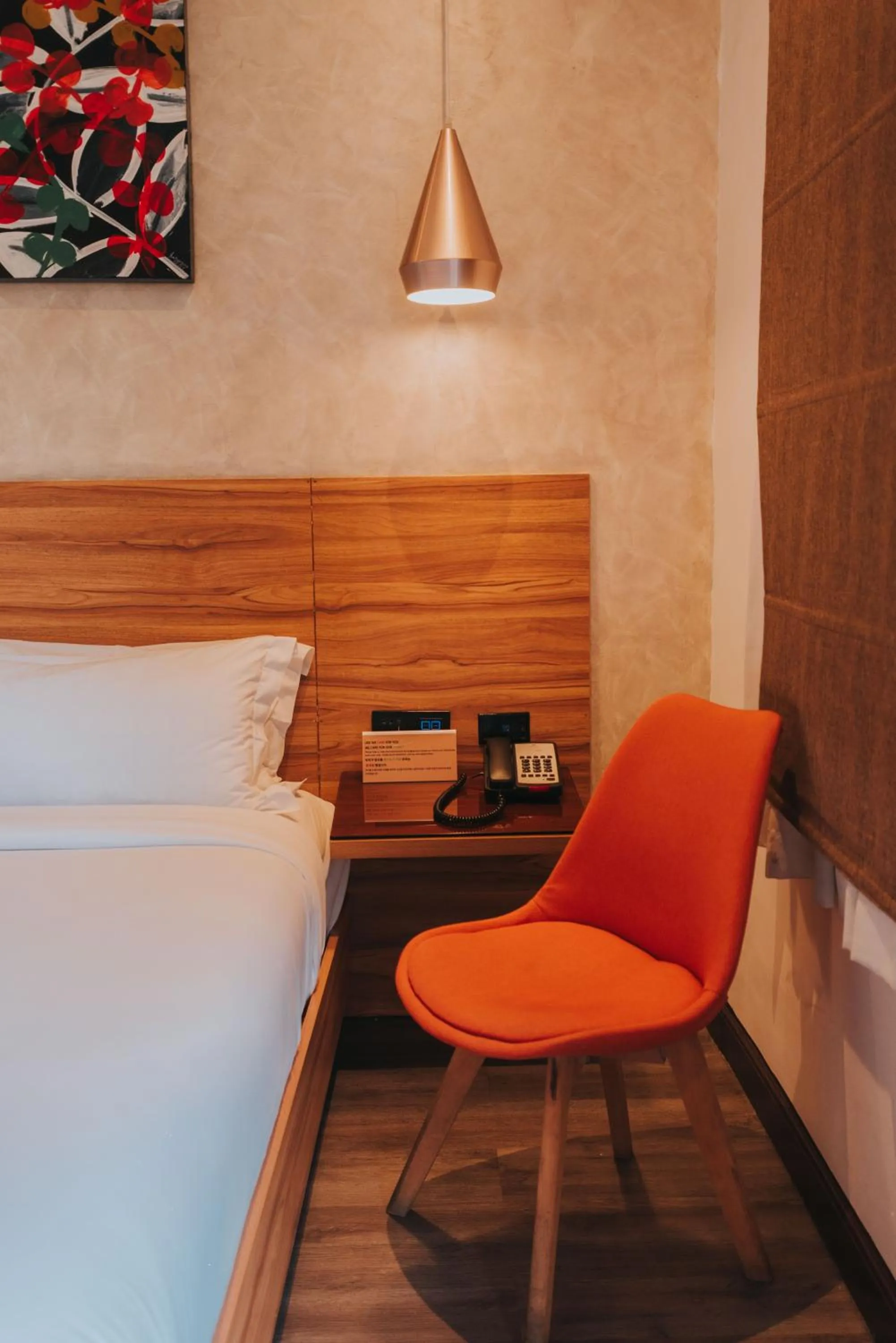 Bed in SureStay Plus Hotel by Best Western AC LUXE Angeles City