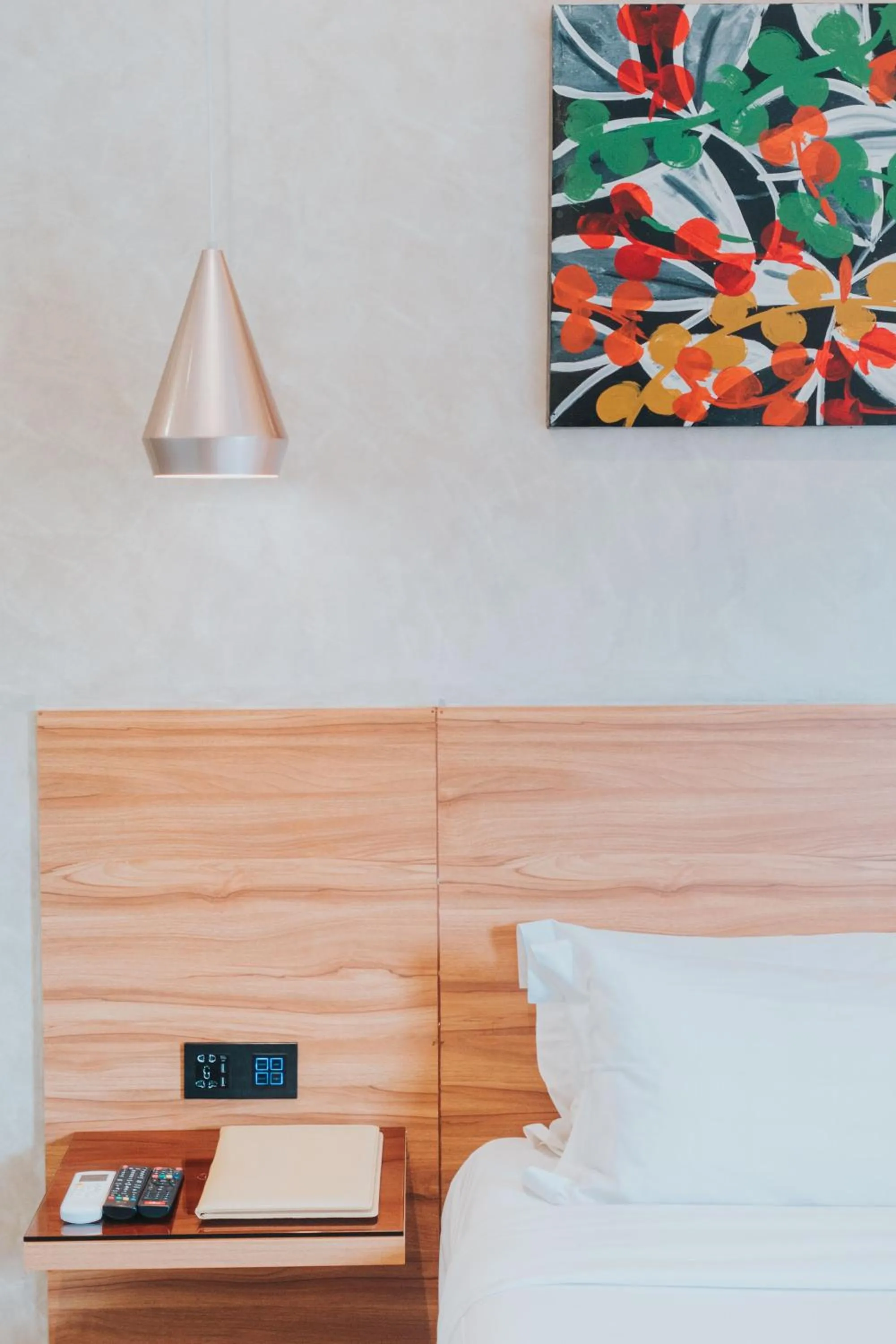 Bed in SureStay Plus Hotel by Best Western AC LUXE Angeles City