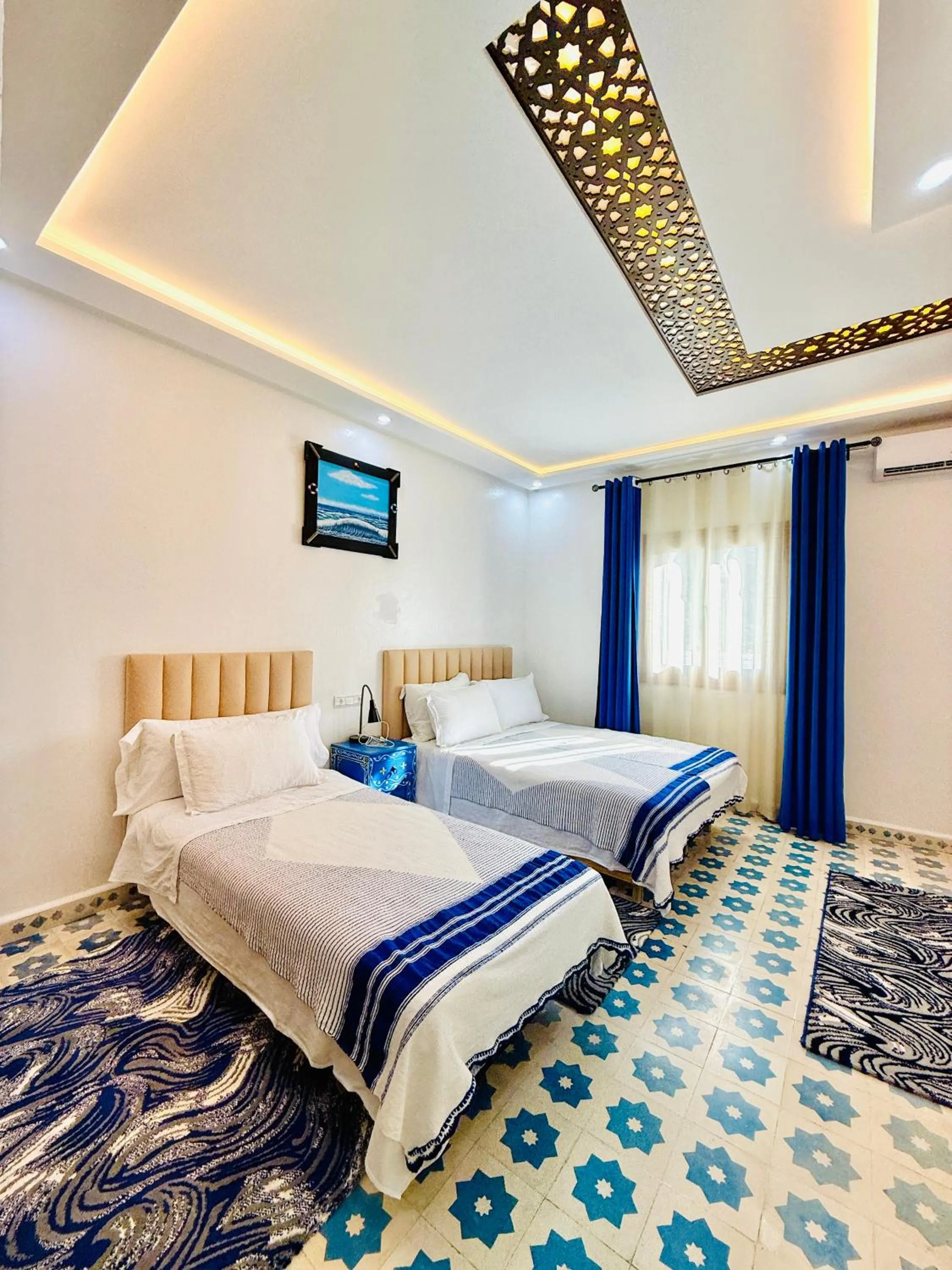 Bedroom, Bed in Hôtel Koutoubia