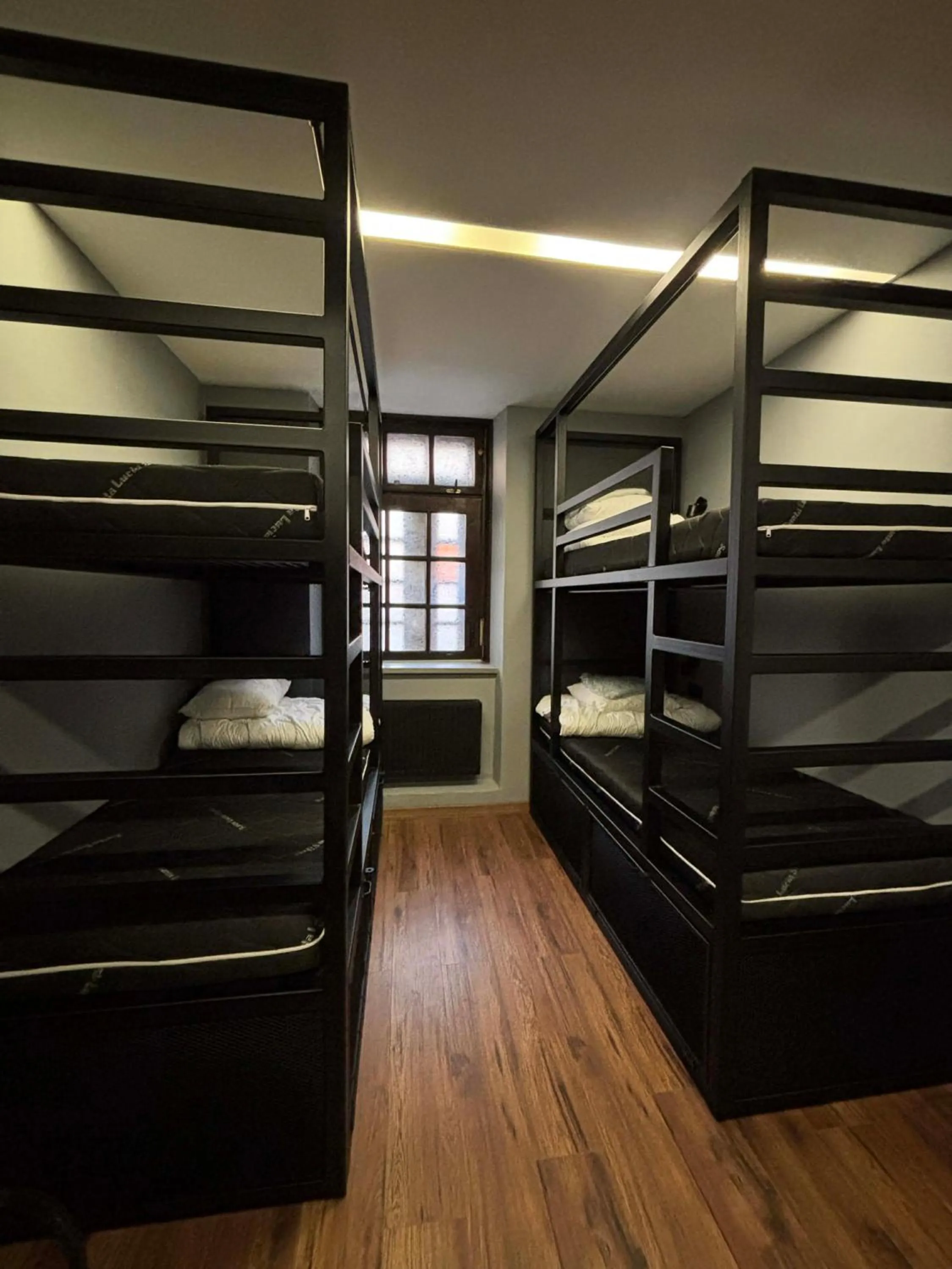 Bed in Greg&Tom Party Hostel