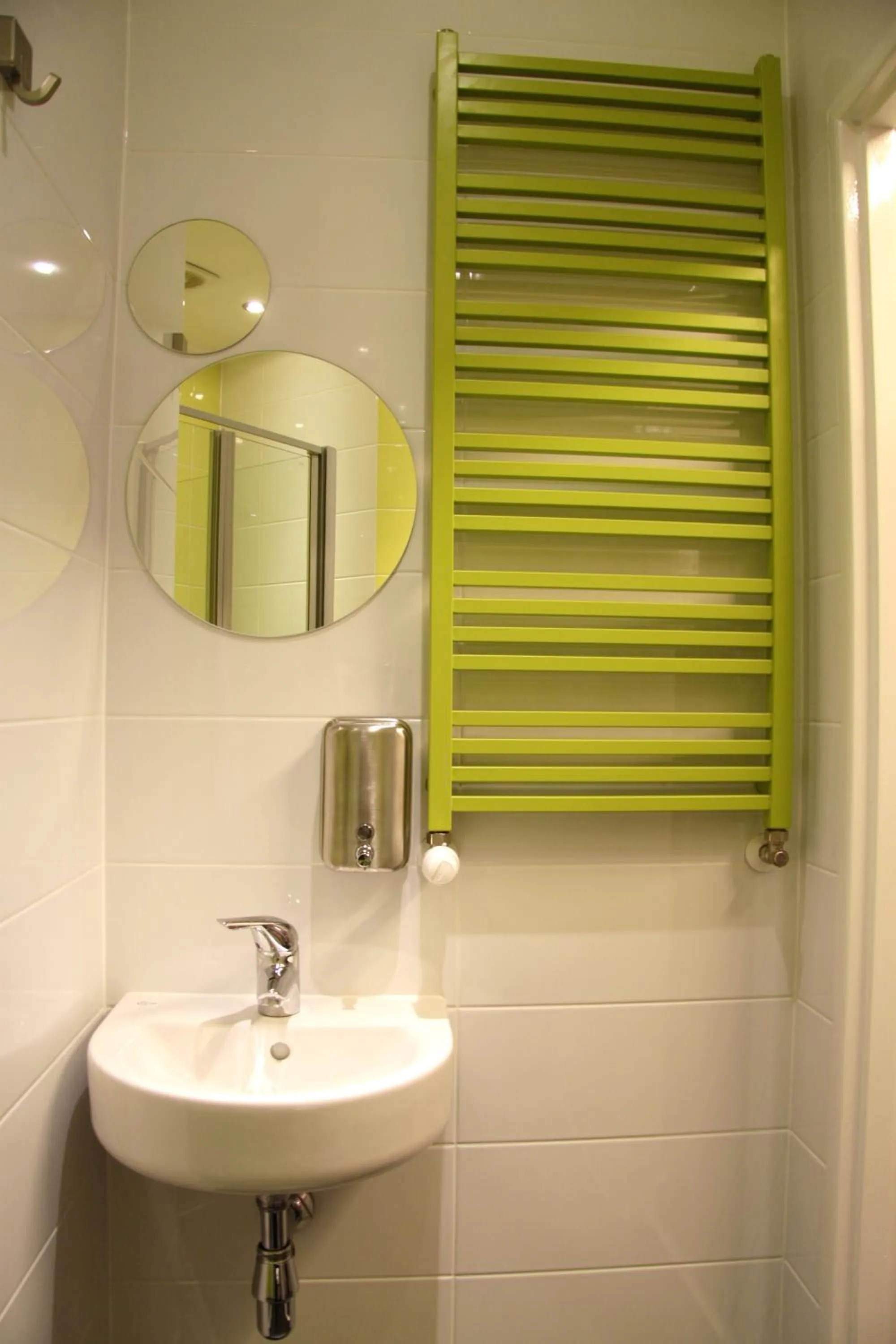 Bathroom in Greg&Tom Party Hostel