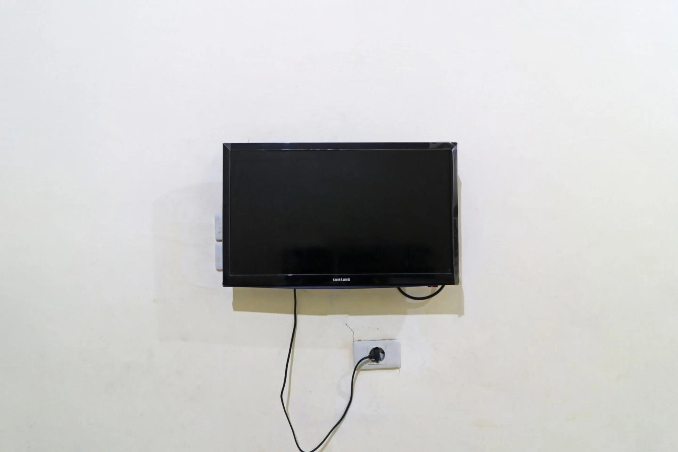 TV and multimedia in Guest House Taman Sari Syariah