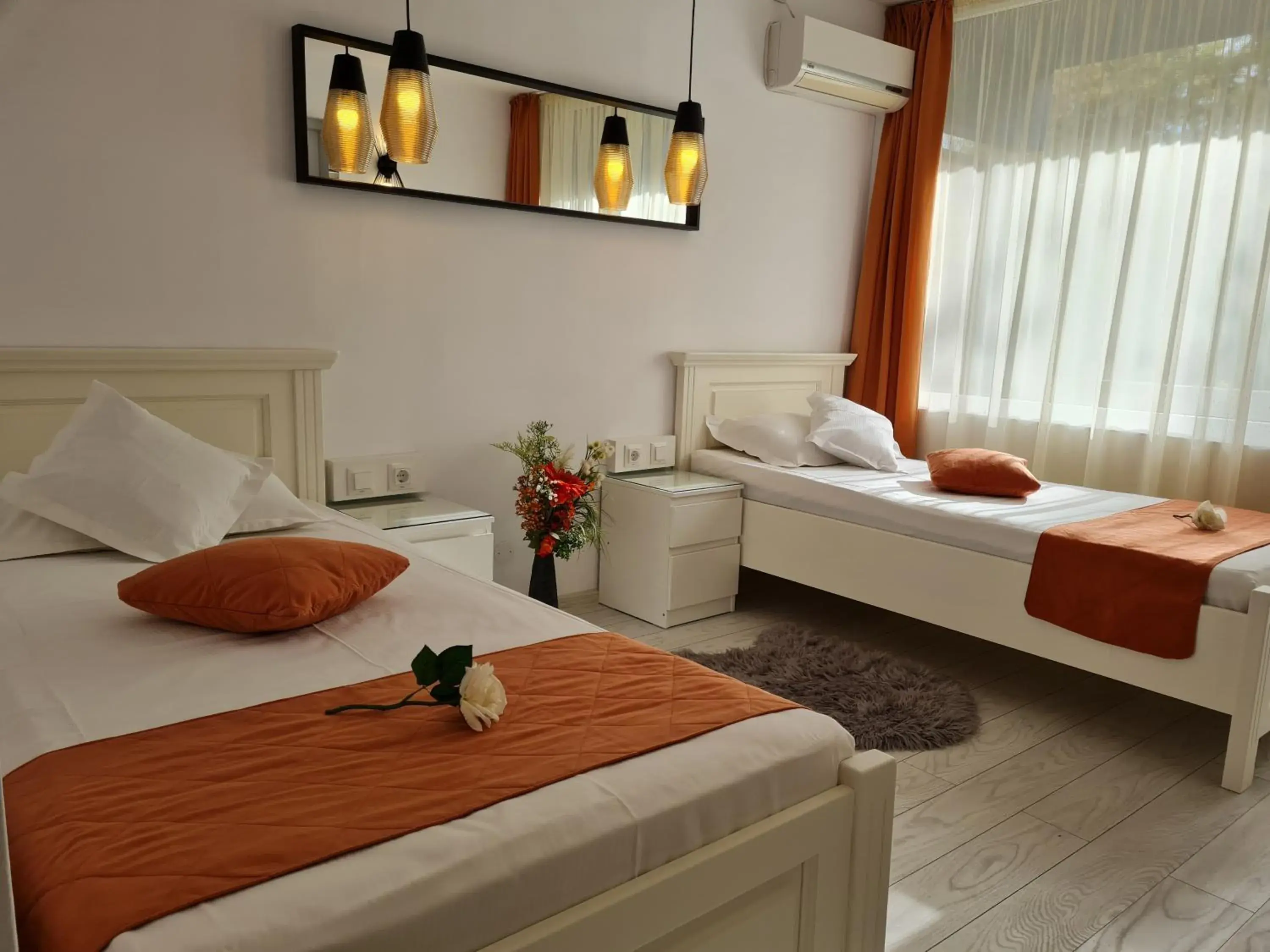 Twin Room with Pool View in Hotel Sunquest Twin Room with Pool View in Hotel Sunquest