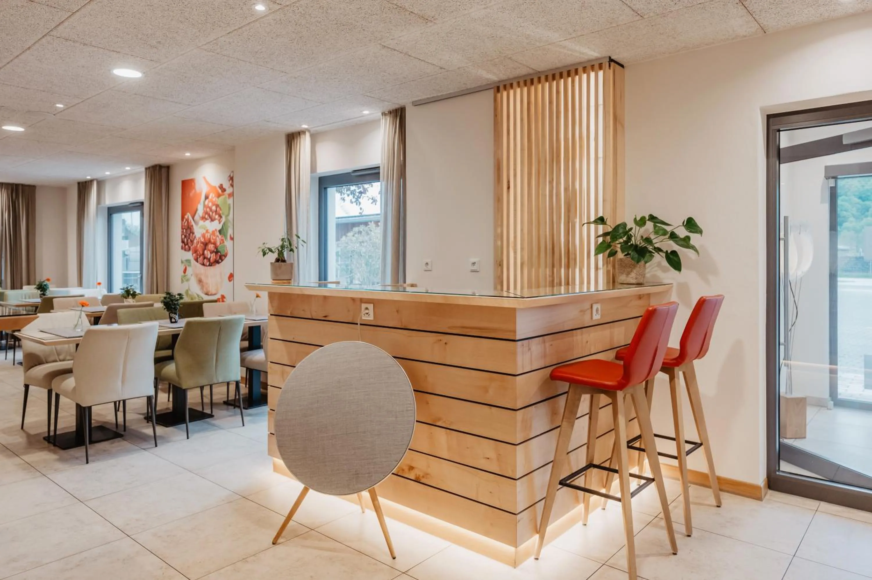 Lounge or bar in Walhalla Hotel Regensburg Hoeferer 4 Sterne Superior