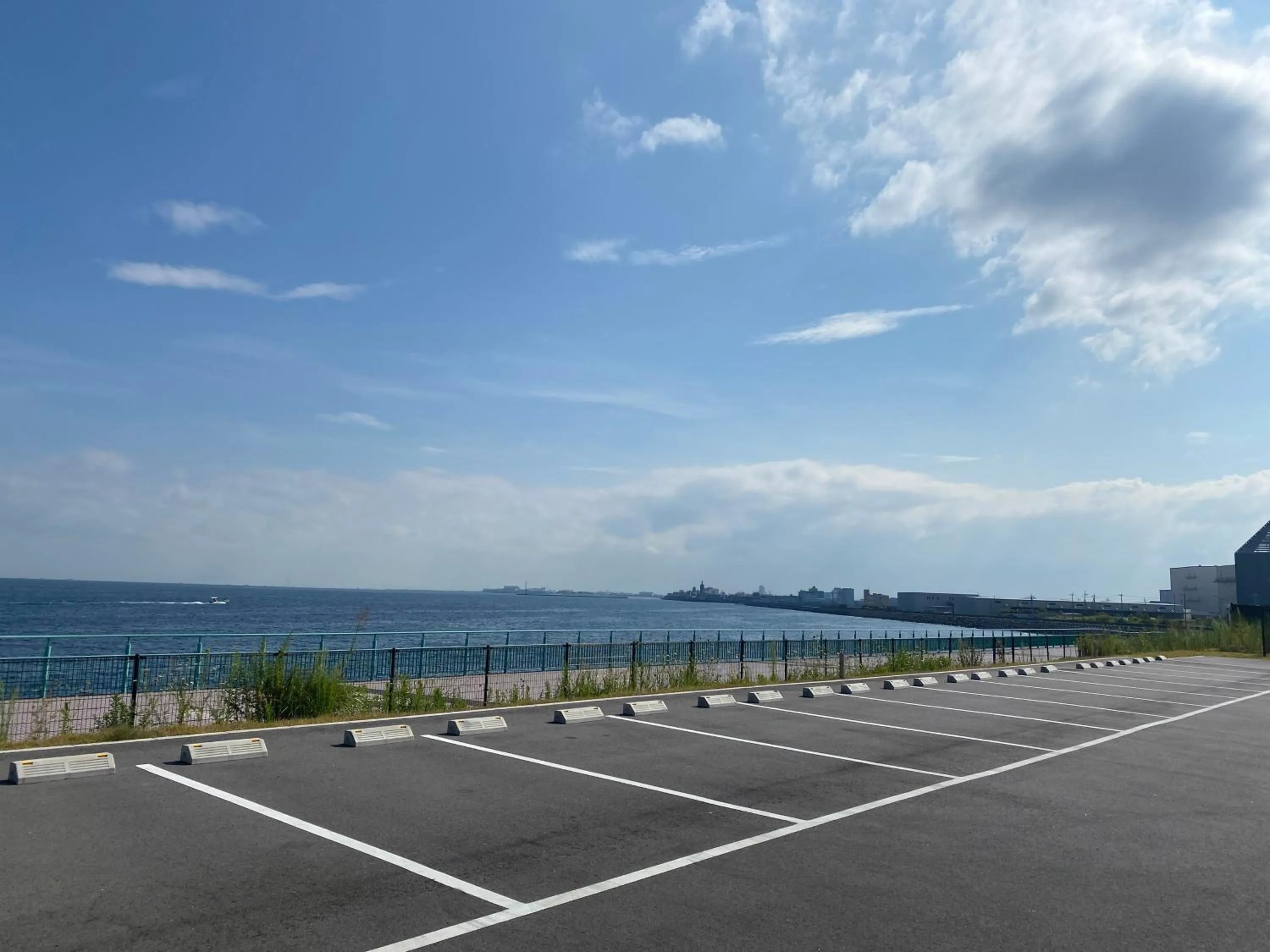 Day in Henn na Resort & Spa Kansai Airport - former Henn na Hotel Kansai Airport