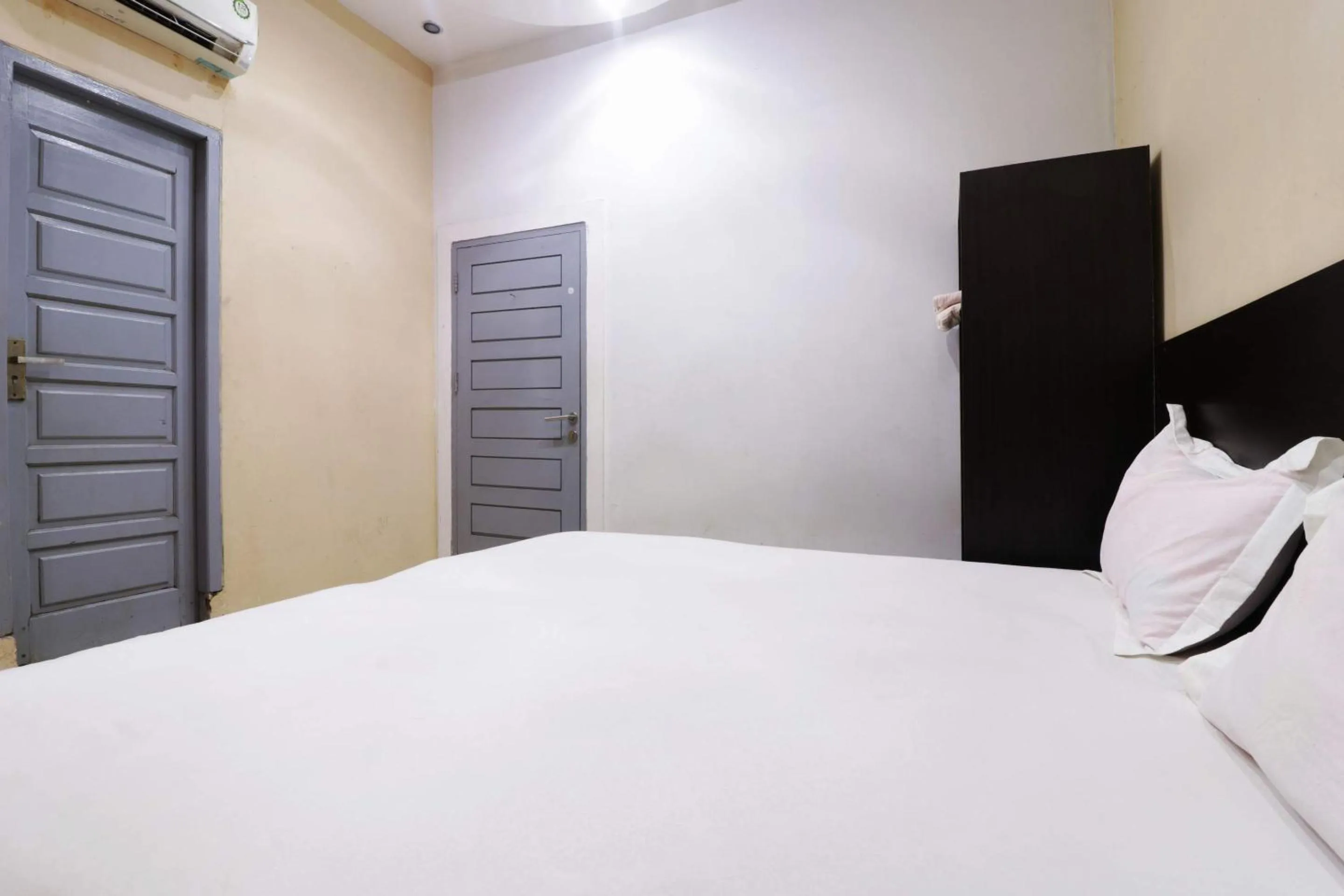 Bedroom, Bed in Utama Syariah