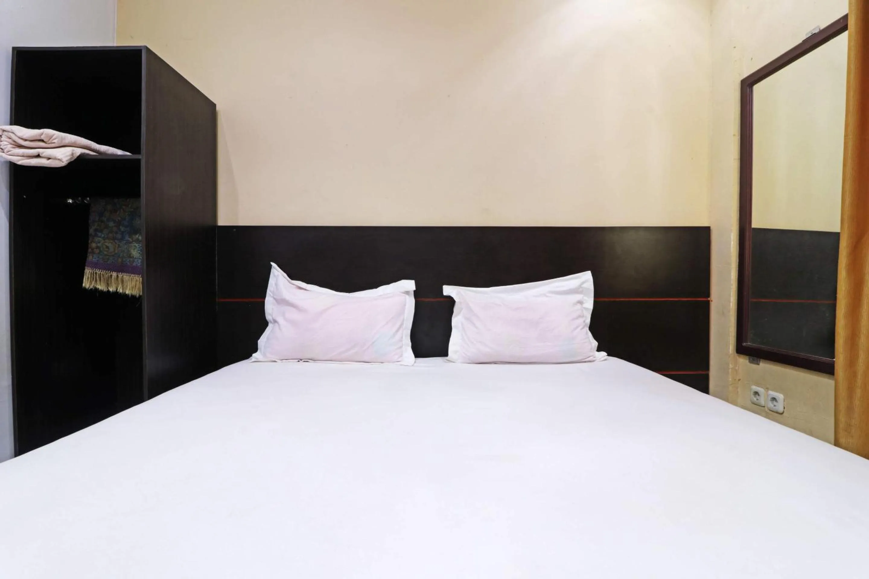 Bedroom, Bed in Utama Syariah