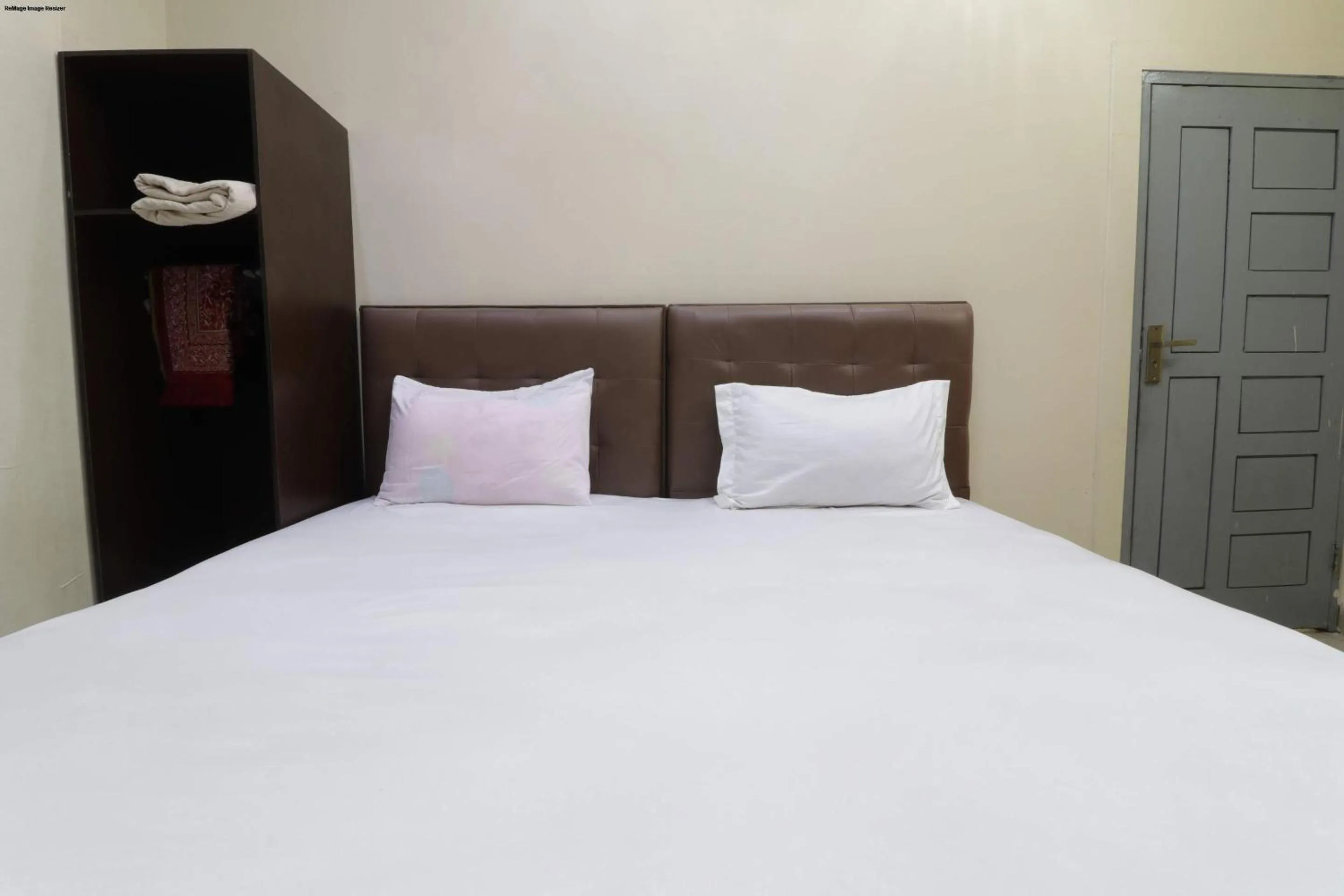 Bedroom, Bed in Utama Syariah