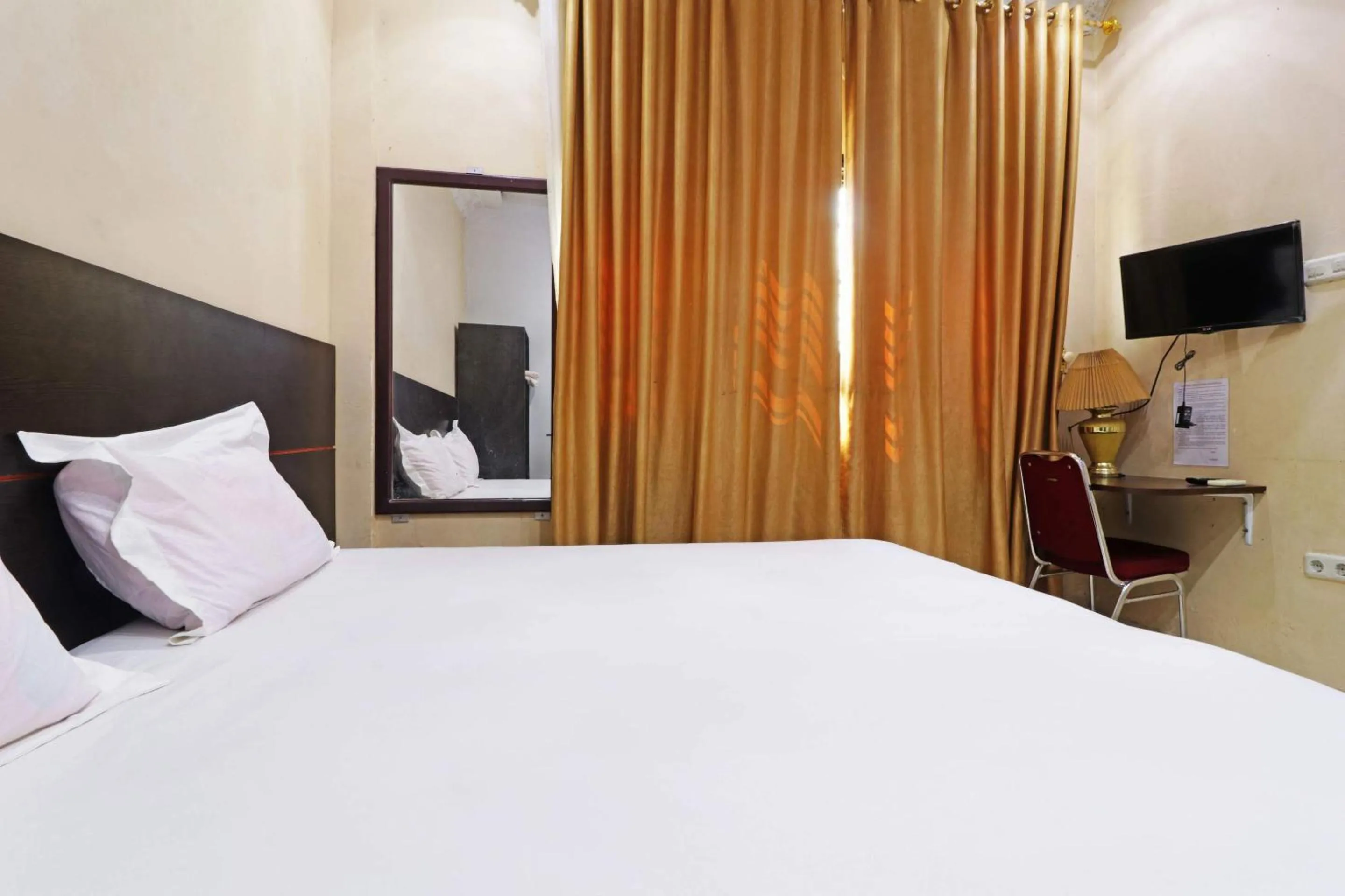 Bedroom, Bed in Utama Syariah