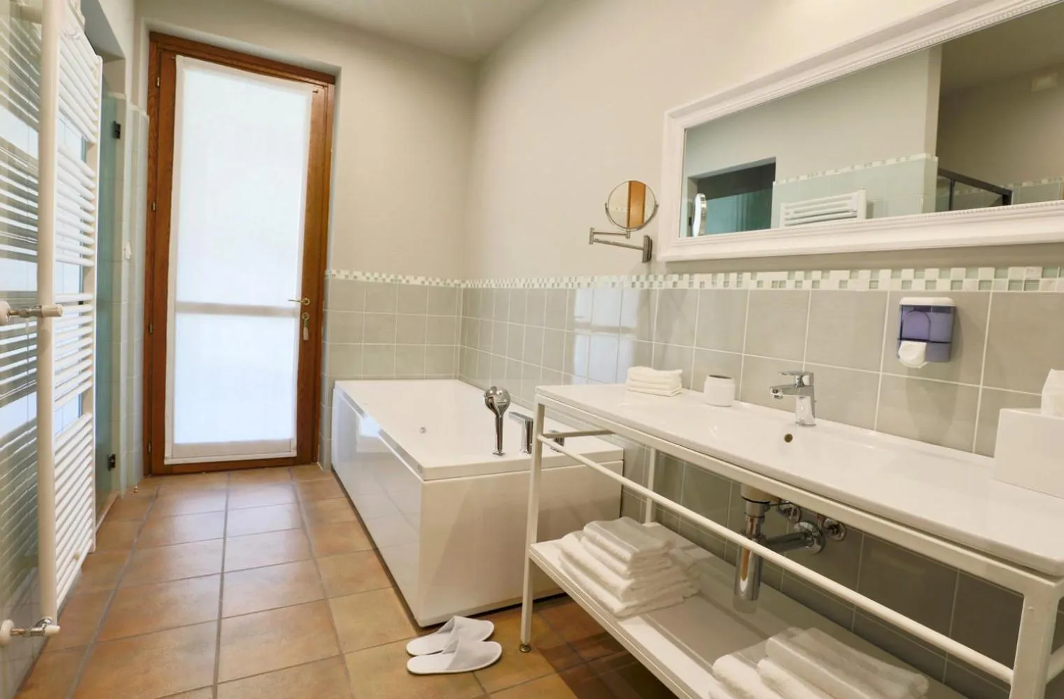 Shower in LE SETTE VIE HOLIDAY HOMES