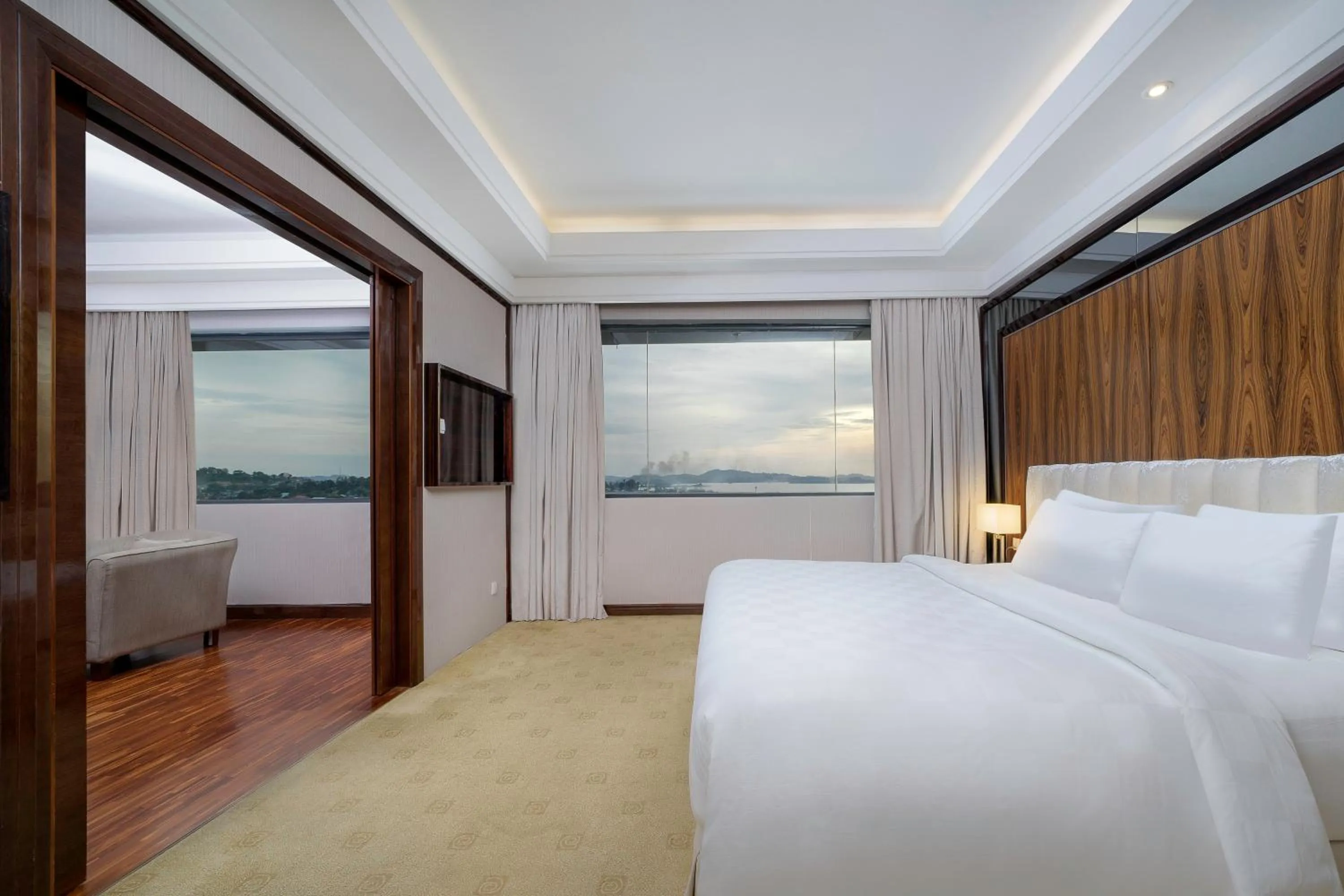 Junior Suite in Swiss-Belhotel Harbour Bay