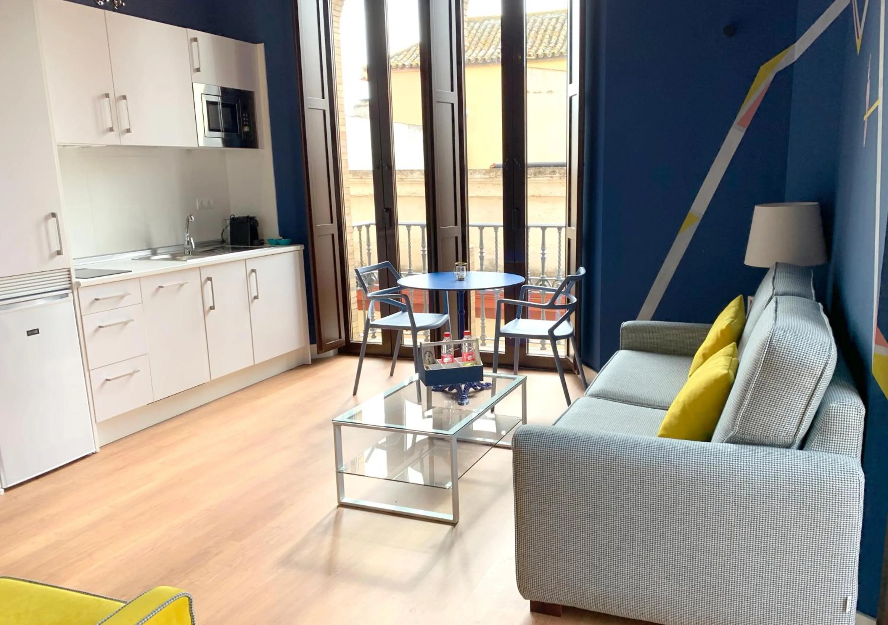 Kitchen or kitchenette in Ritual Sevilla Suites Centro