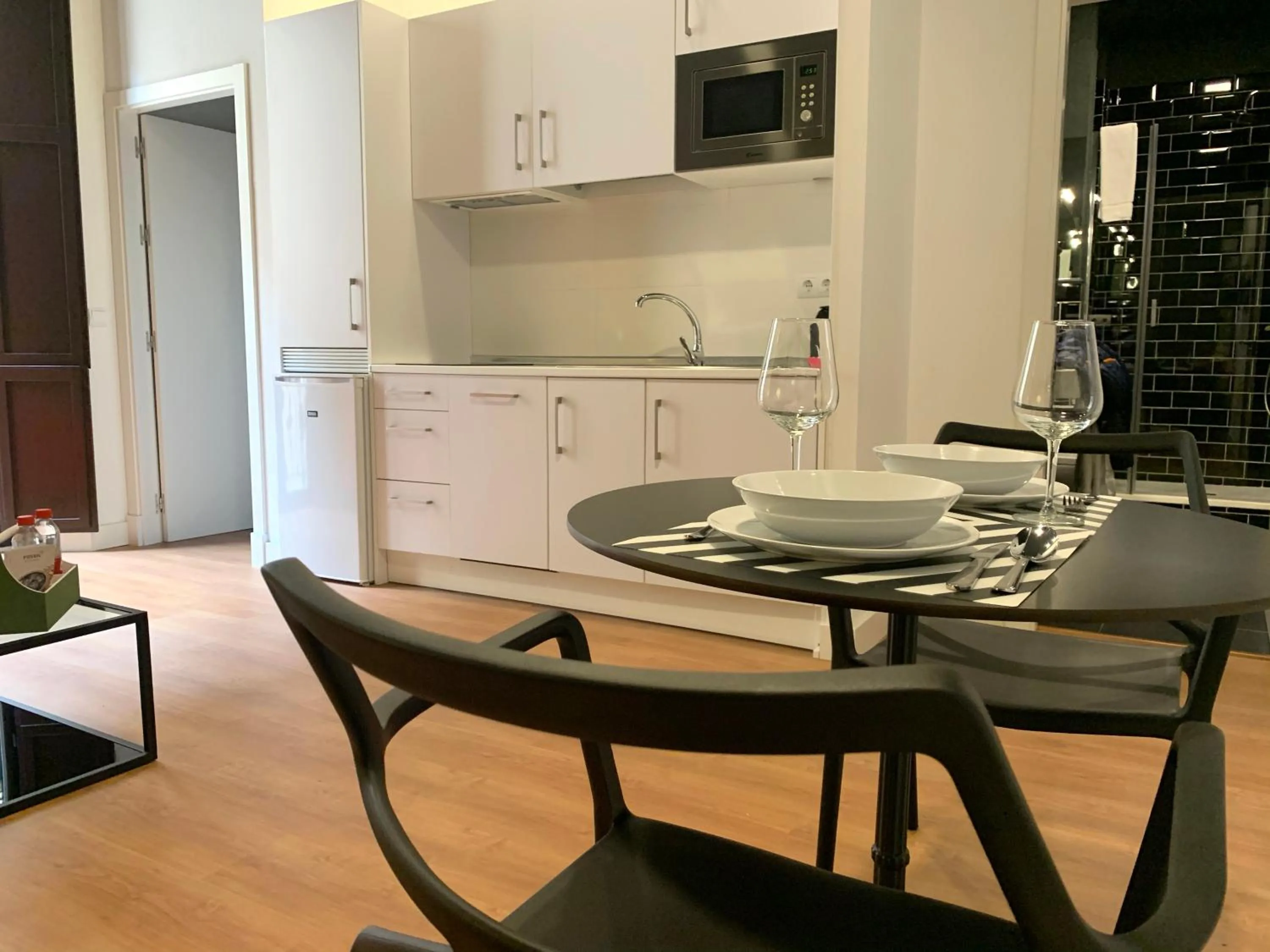 Kitchen or kitchenette in Ritual Sevilla Suites Centro