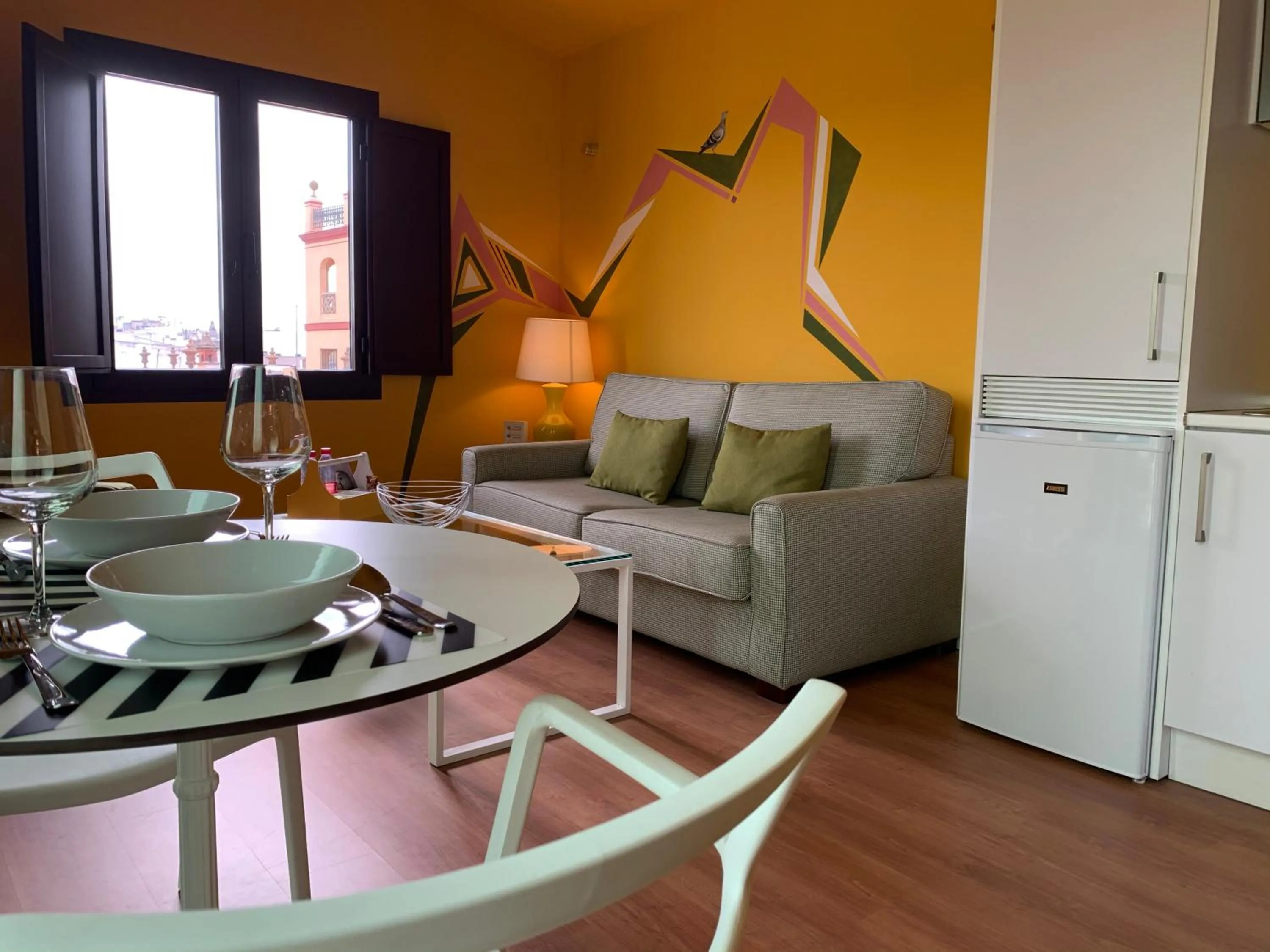 TV and multimedia in Ritual Sevilla Suites Centro