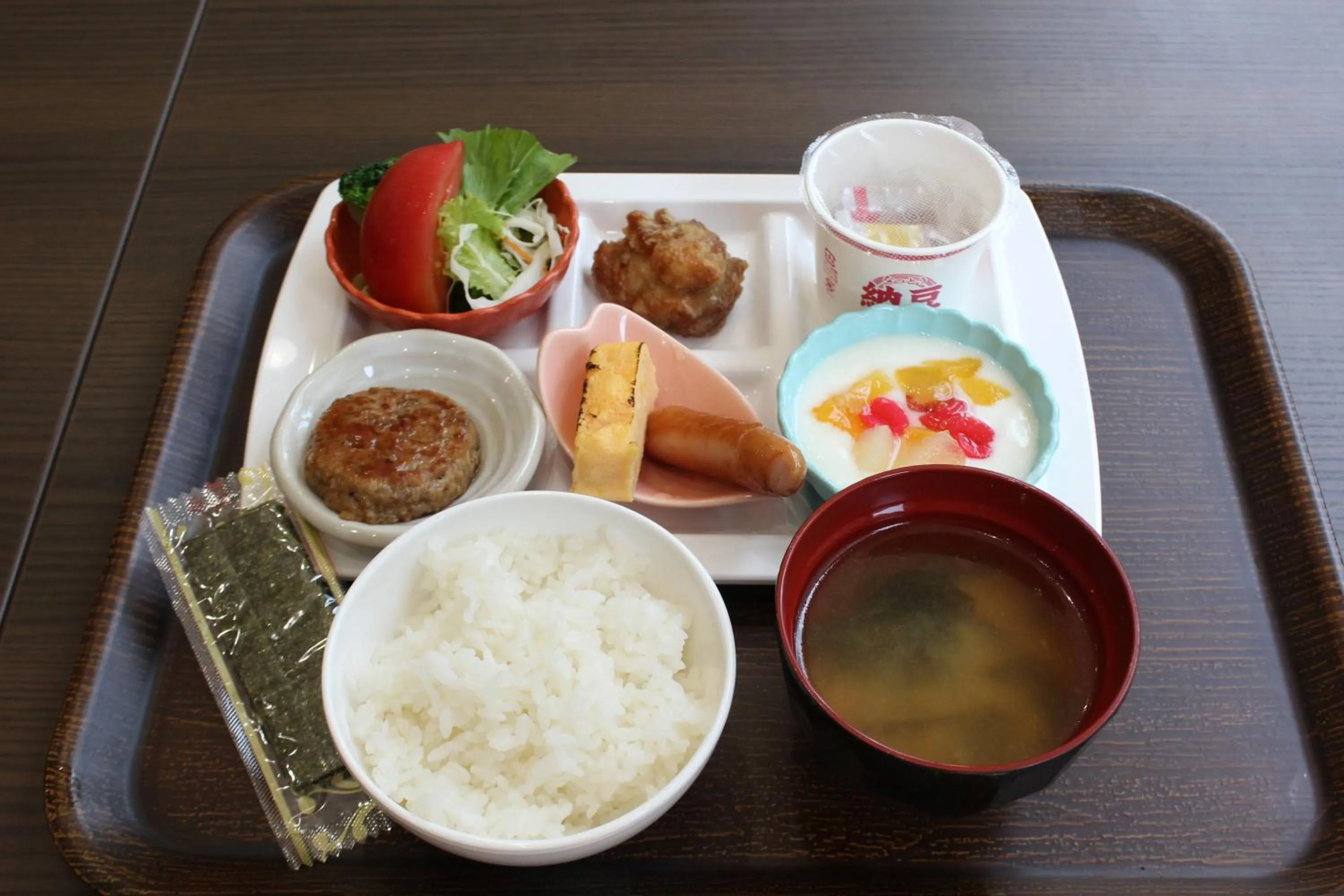 Food and drinks in Henn na Hotel Premier Tokyo Asakusa Tawaramachi