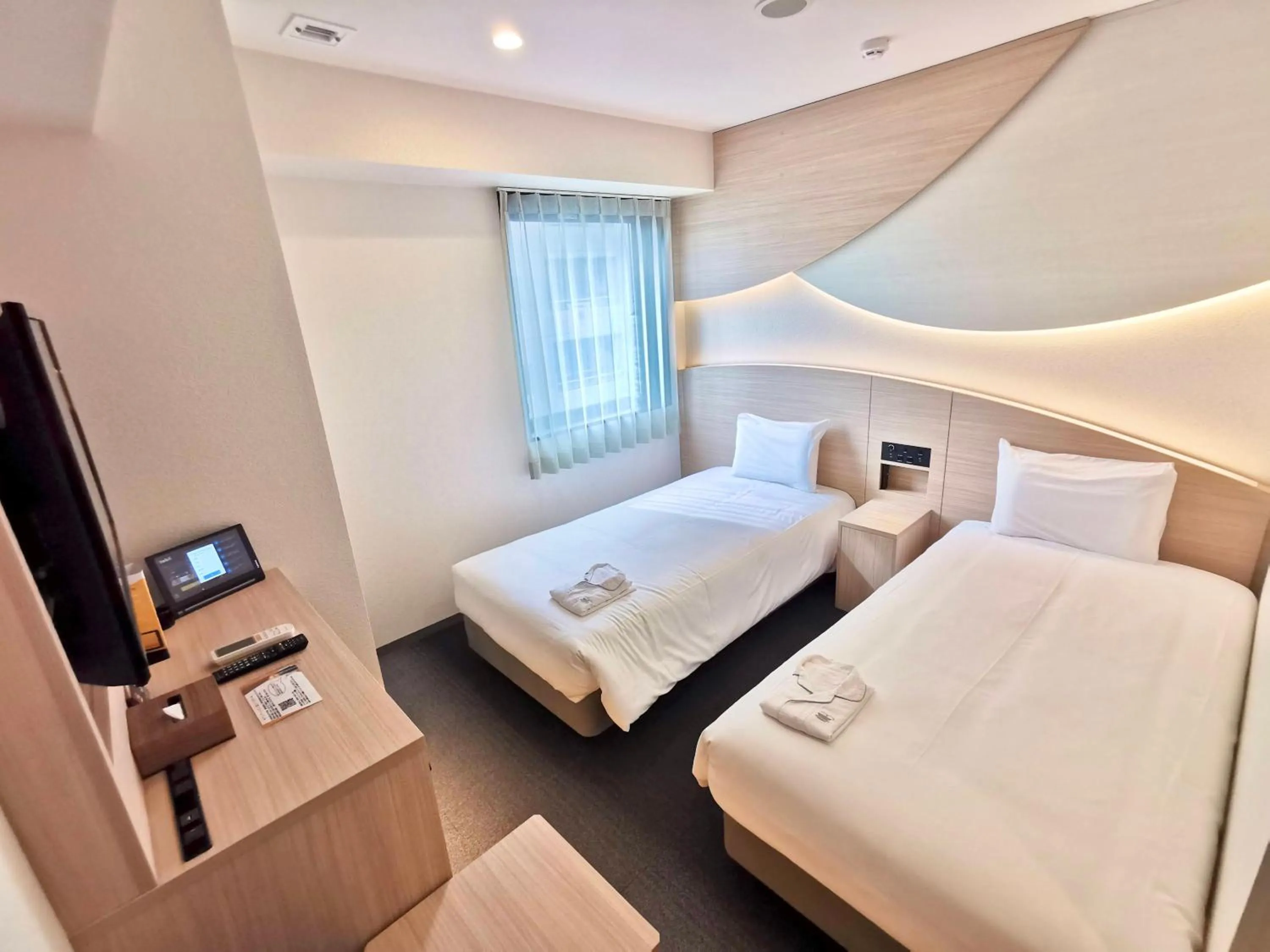 Photo of the whole room, Bed in Henn na Hotel Premier Tokyo Asakusa Tawaramachi