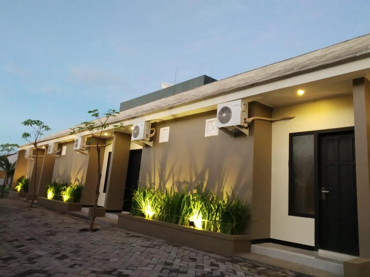 Property building in RedDoorz Syariah Plus near Banyuwangi Airport