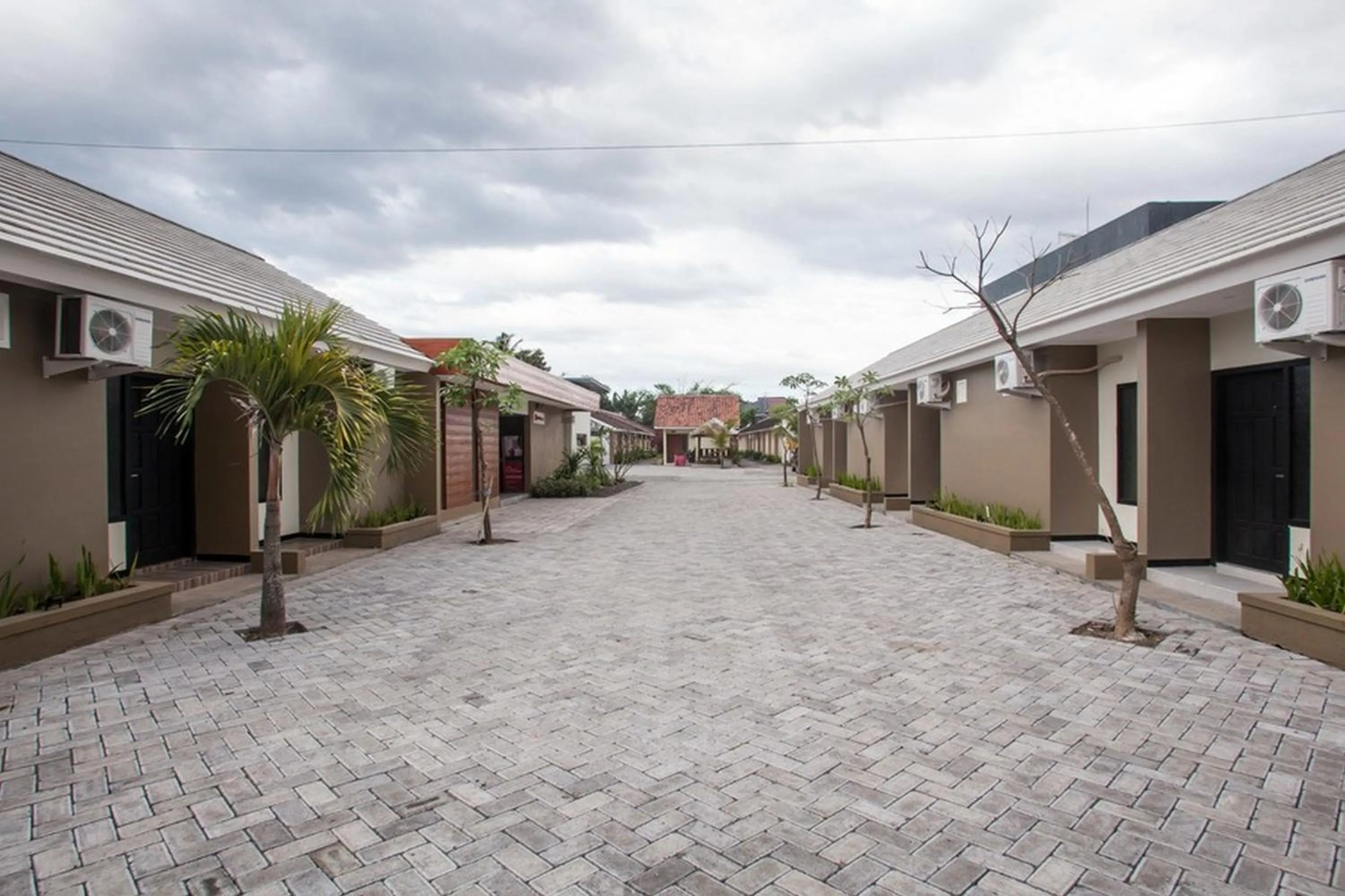 Facade/entrance in RedDoorz Syariah Plus near Banyuwangi Airport