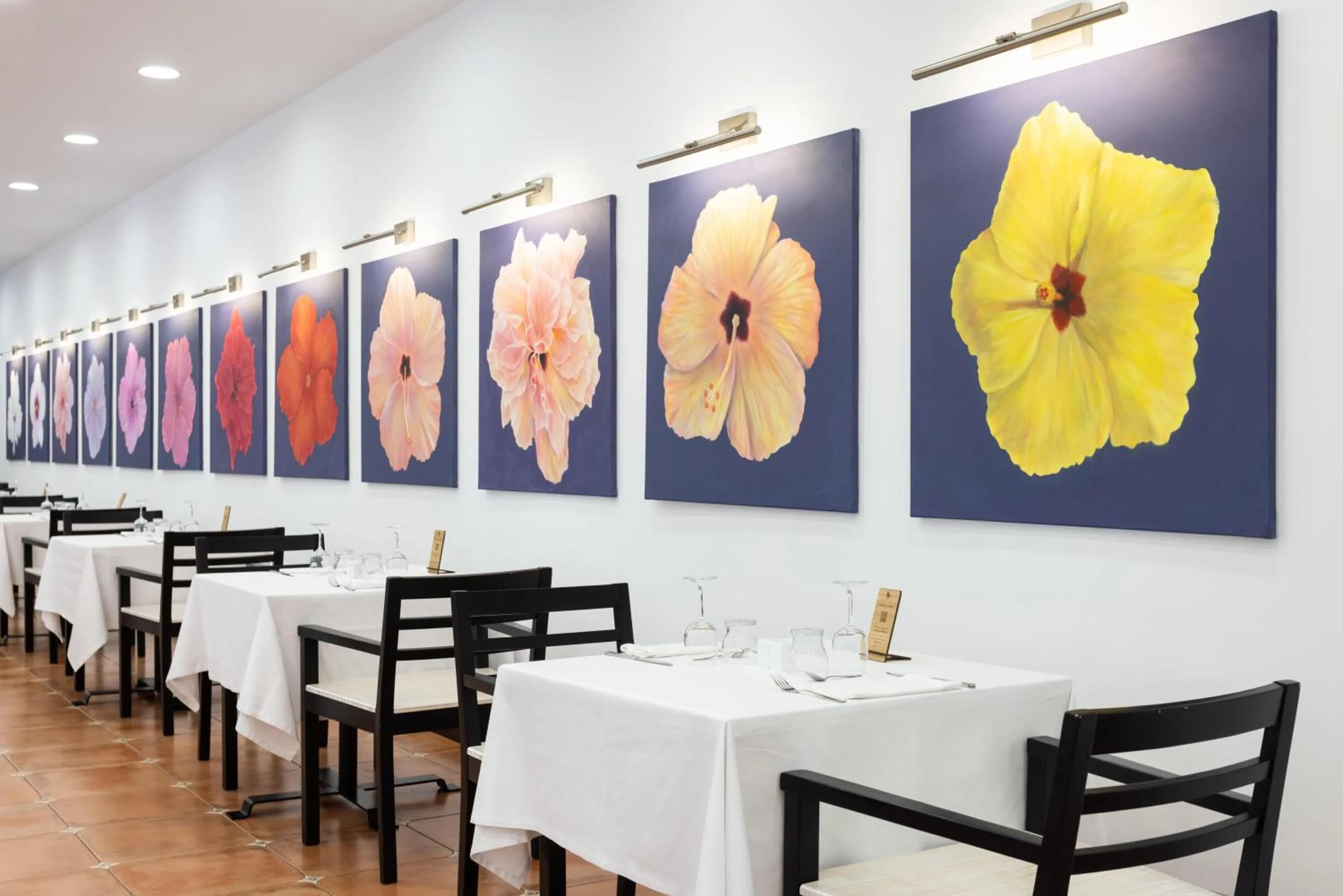 Restaurant/places to eat in Hotel El Duque