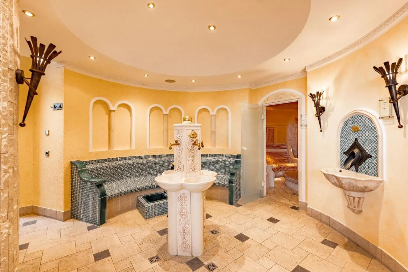 Spa and wellness centre/facilities in Burghotel Staufeneck