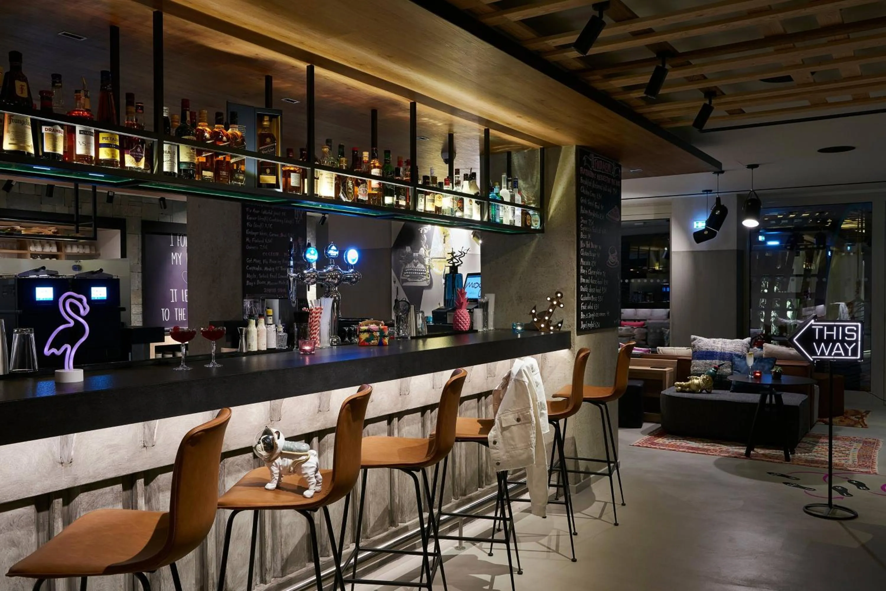 Lobby or reception in Moxy Patra Marina