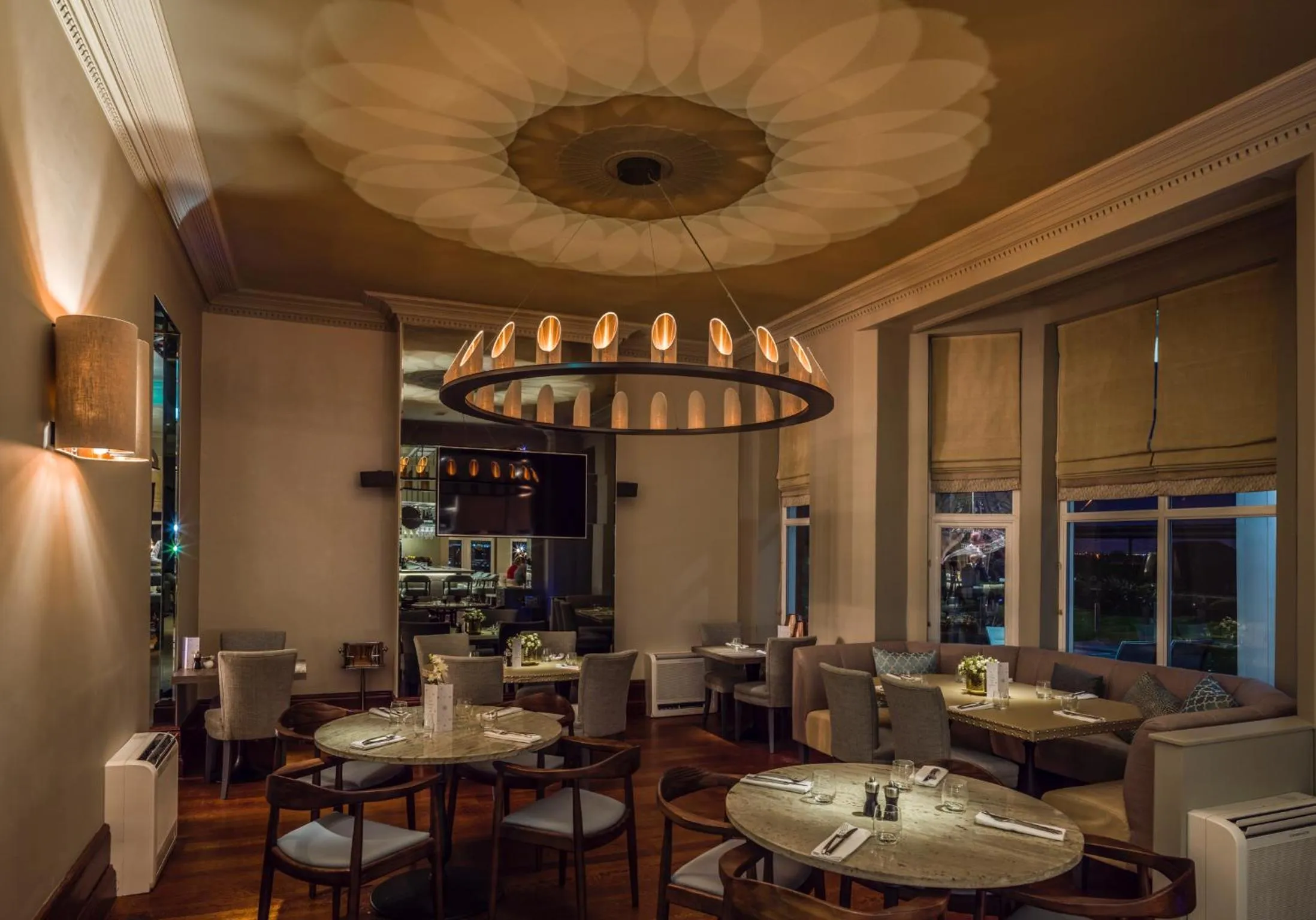 Restaurant/places to eat in The Grand Hotel