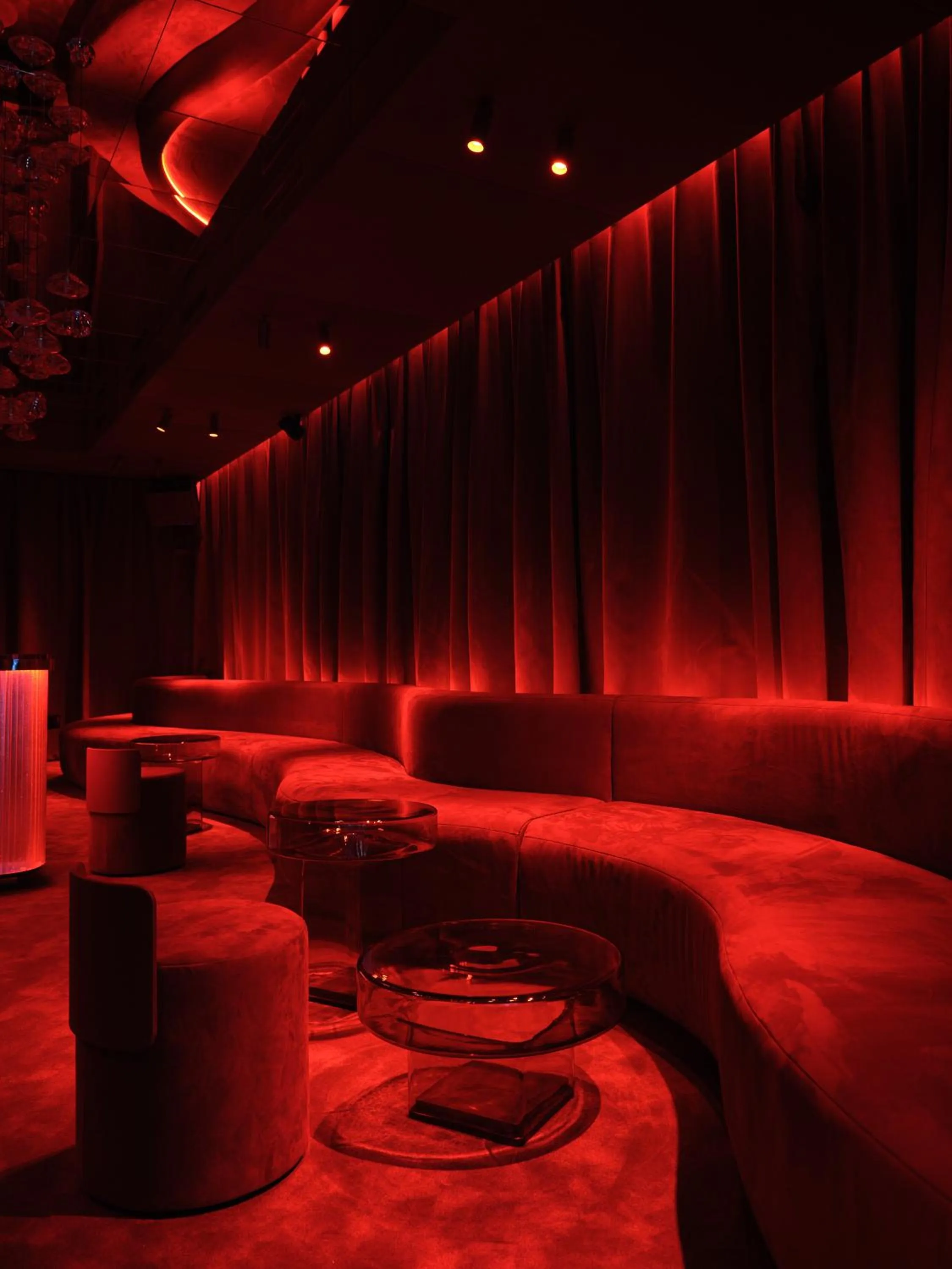 Restaurant/places to eat in A22 Hotel