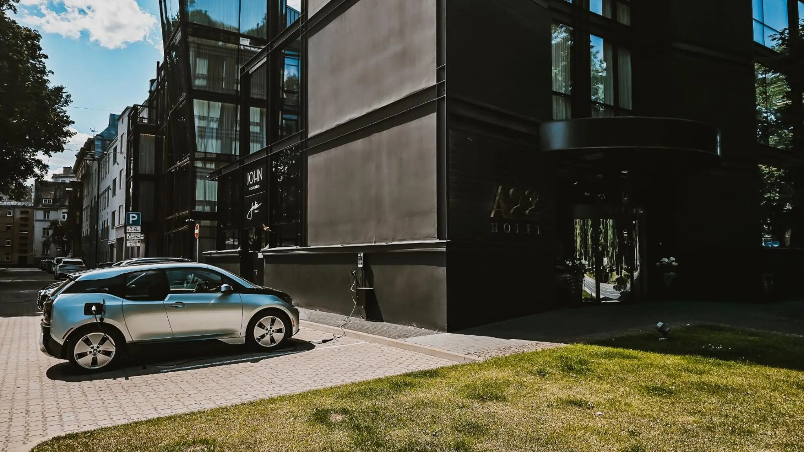 Parking in A22 Hotel