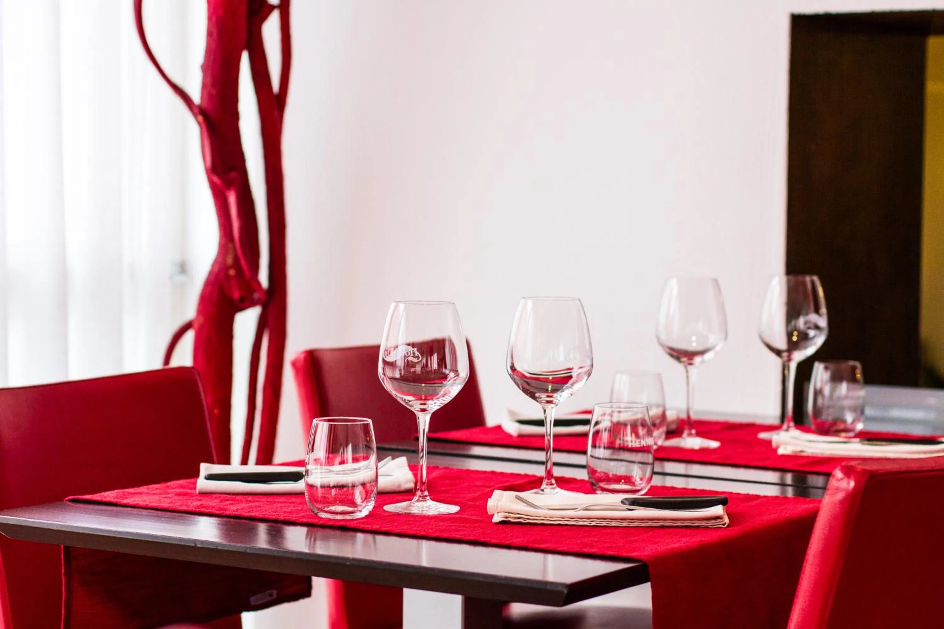 Restaurant/places to eat in Hôtel Elite