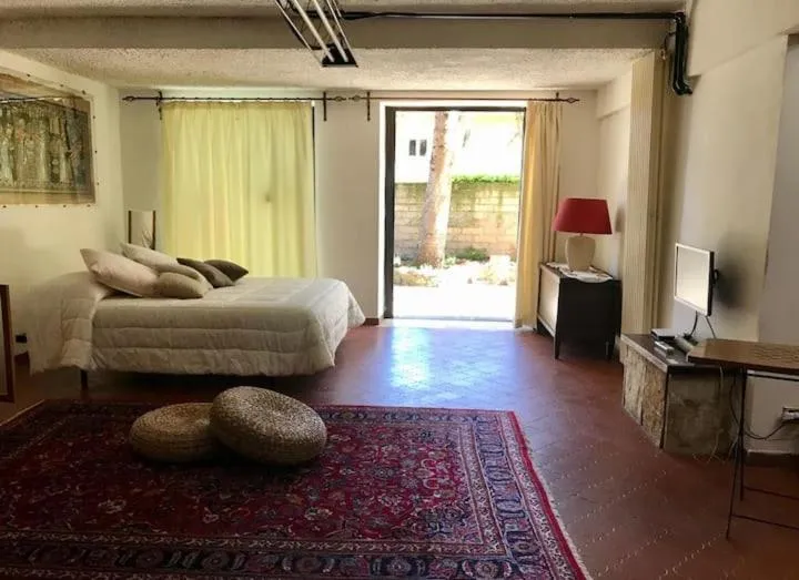 Photo of the whole room in Loft con giardino in zona Appia Antica