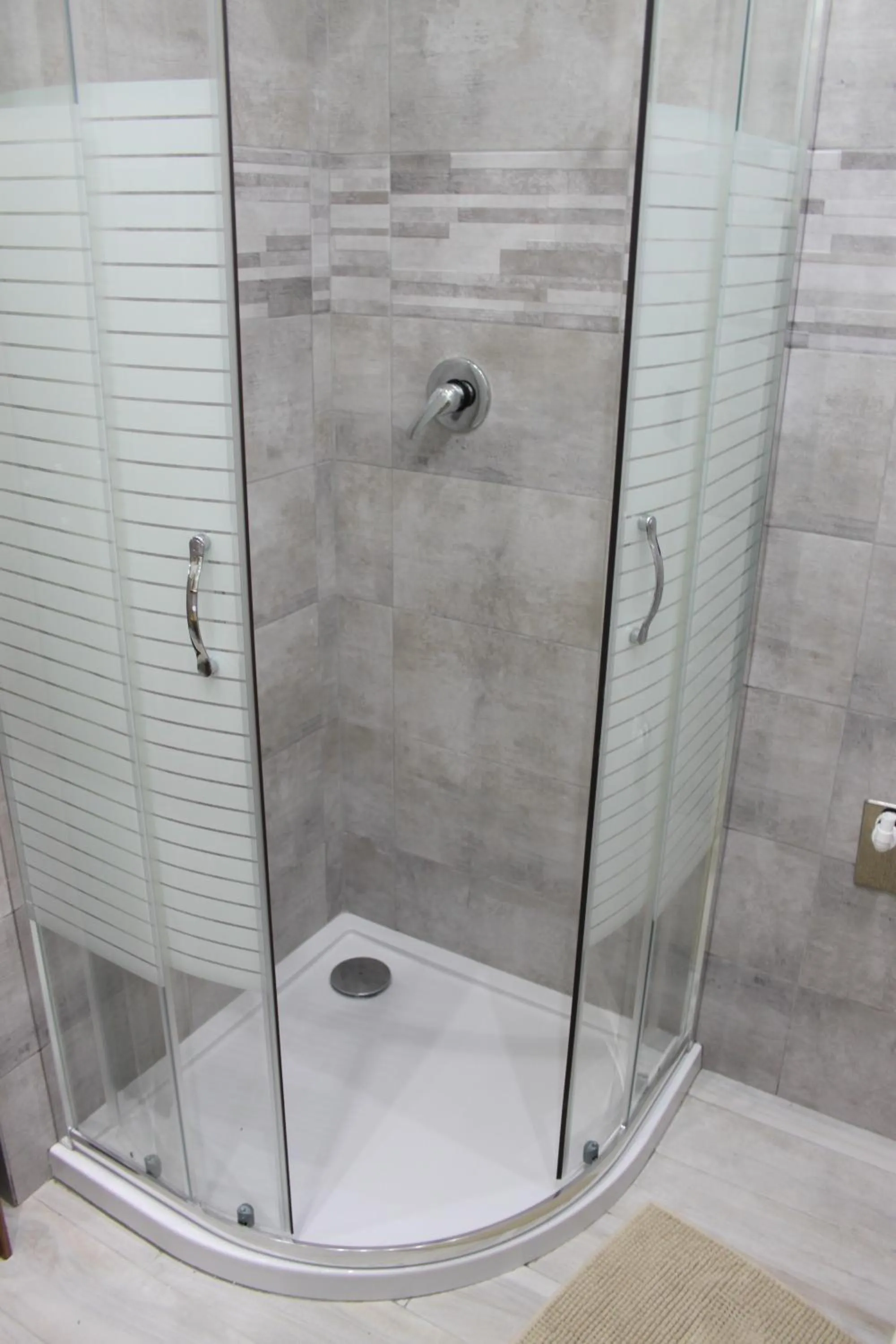 Shower in Loft con giardino in zona Appia Antica